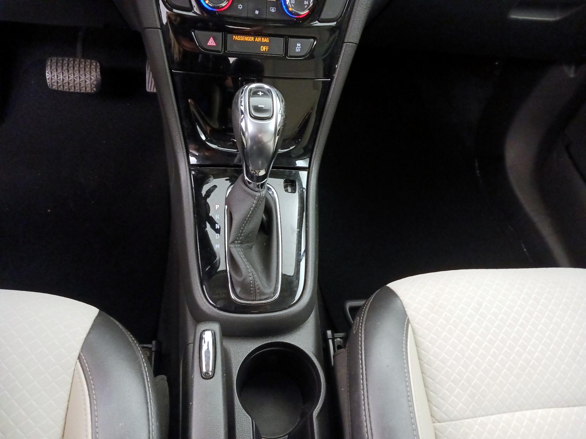 Thumbnail: 2019 Buick Encore - 18