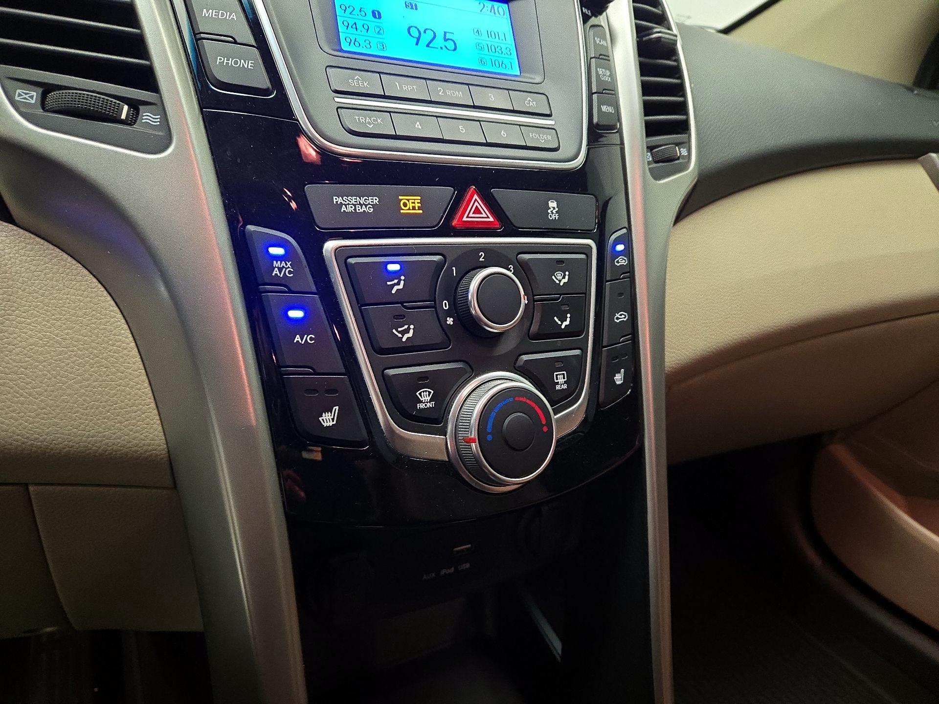 Thumbnail: 2017 Hyundai Elantra - 15