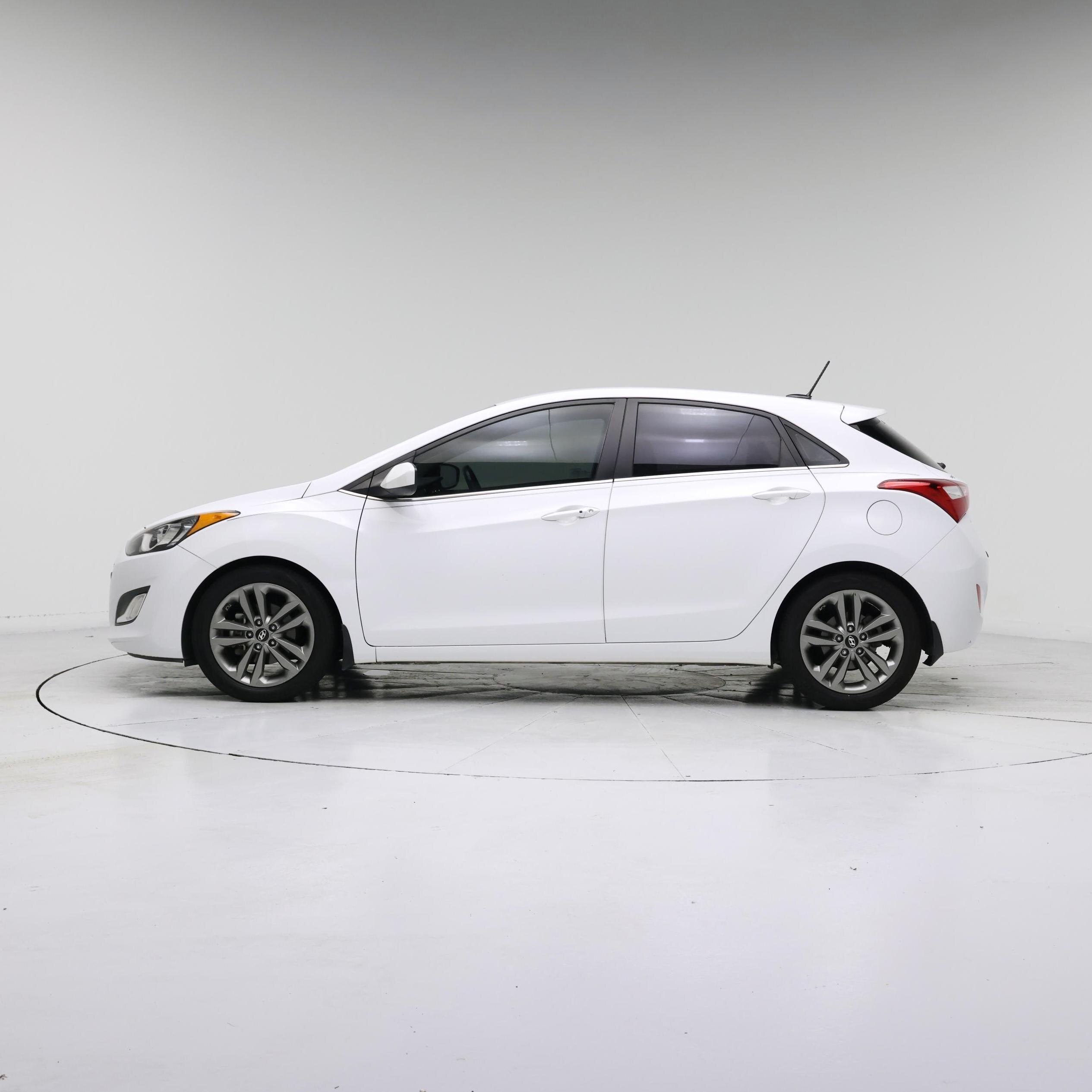 Thumbnail: 2017 Hyundai Elantra - 3