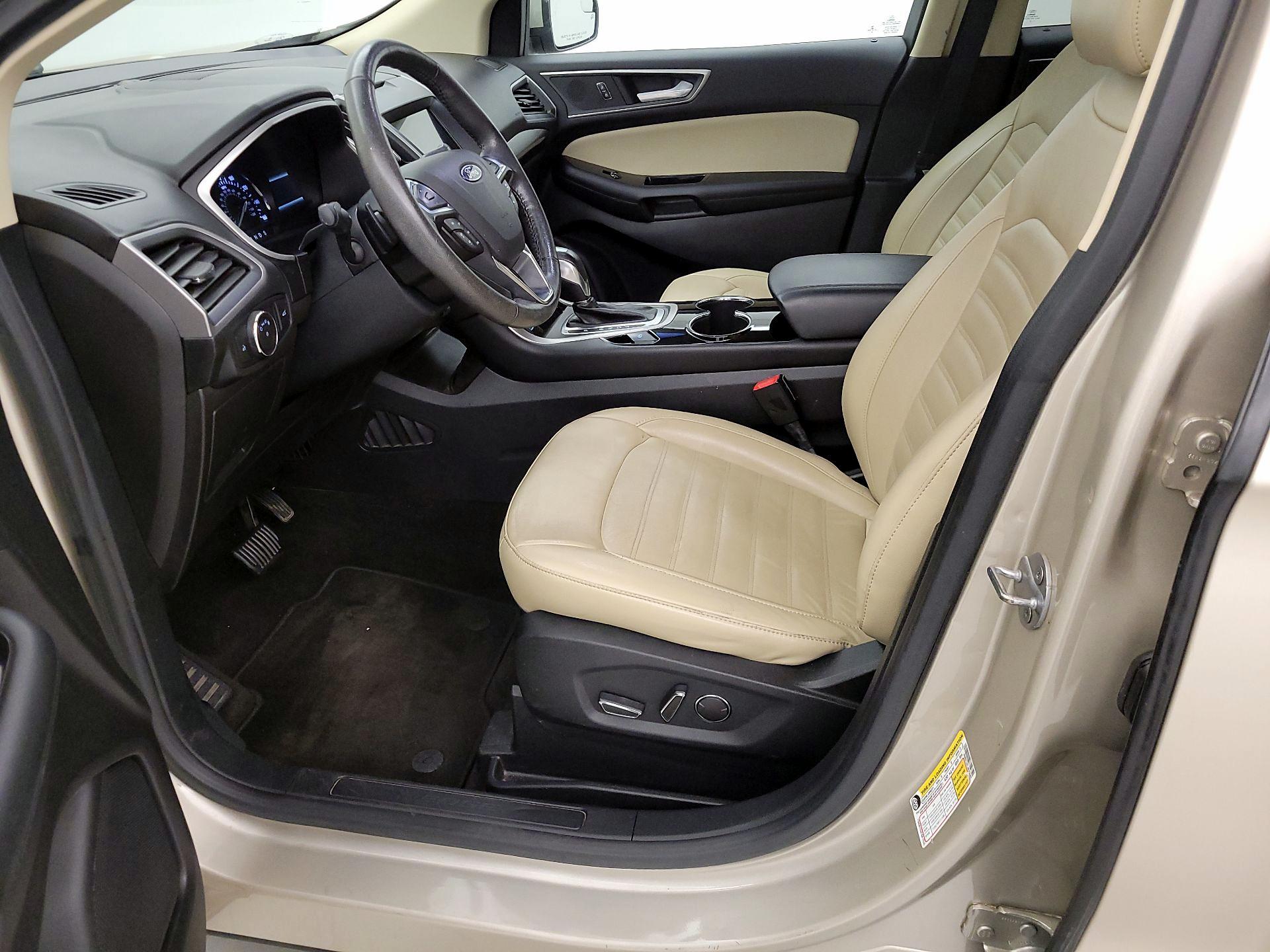 Thumbnail: 2018 Ford Edge - 9