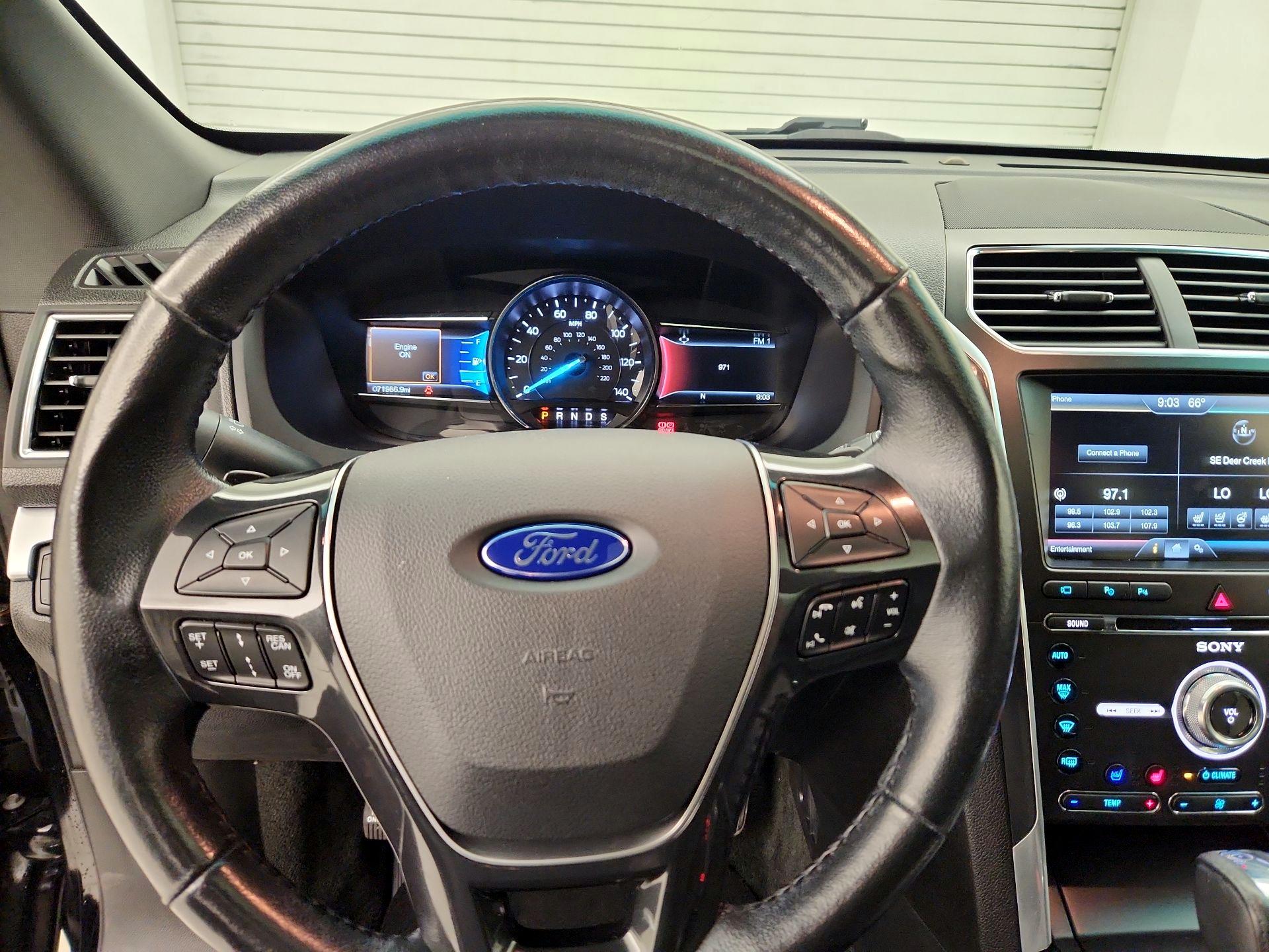 Thumbnail: 2016 Ford Explorer - 10