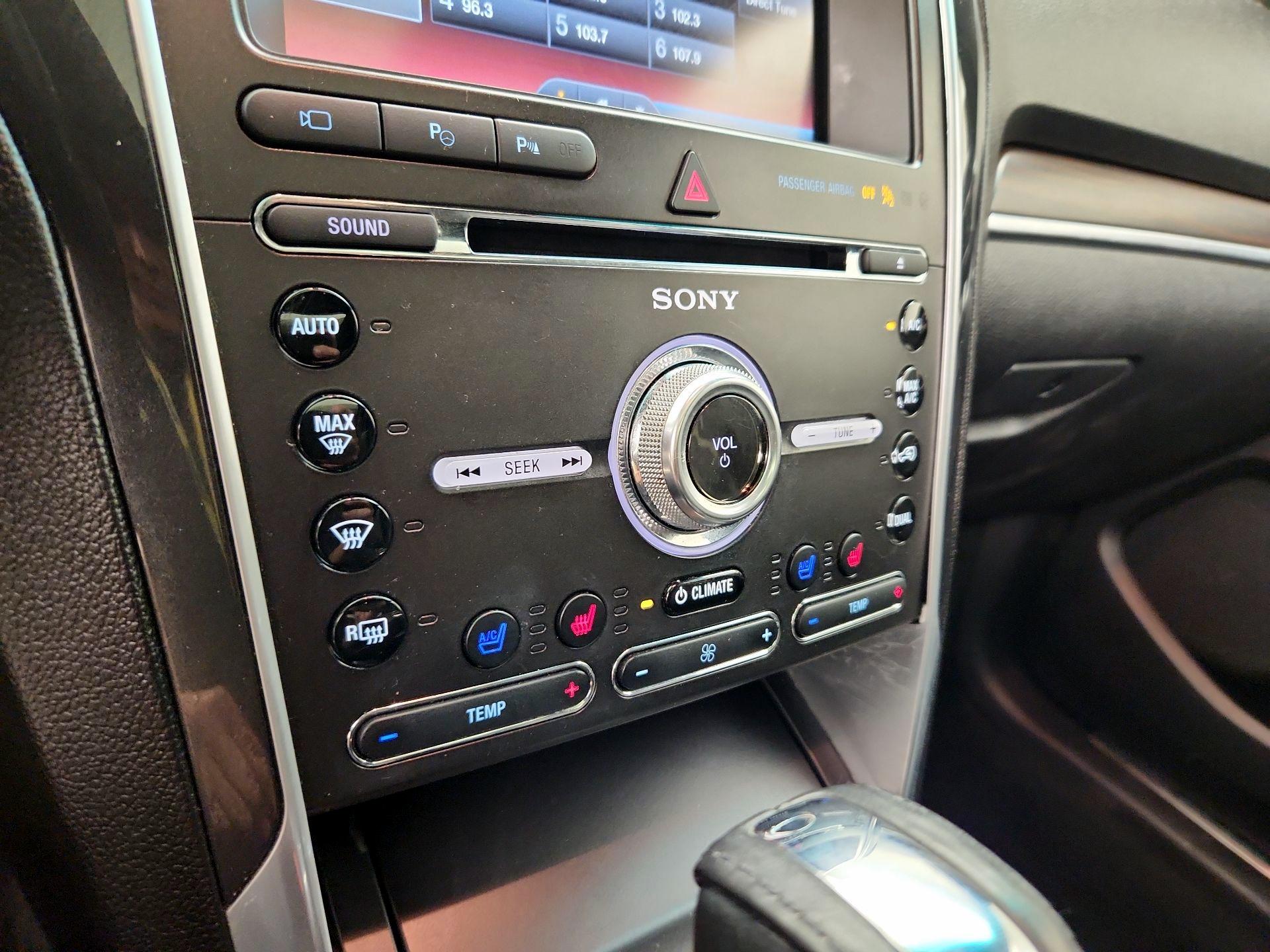 Thumbnail: 2016 Ford Explorer - 17