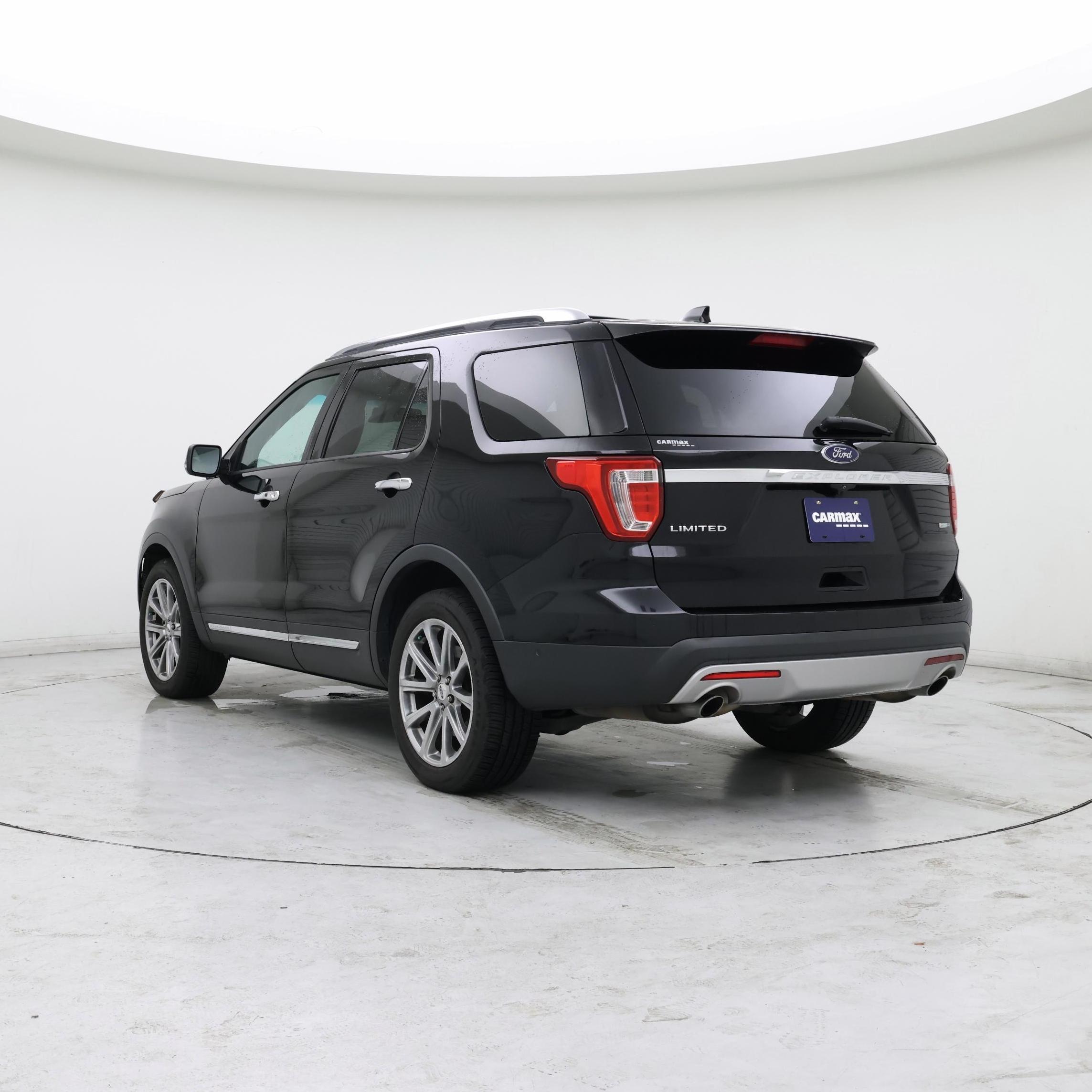 Thumbnail: 2016 Ford Explorer - 2