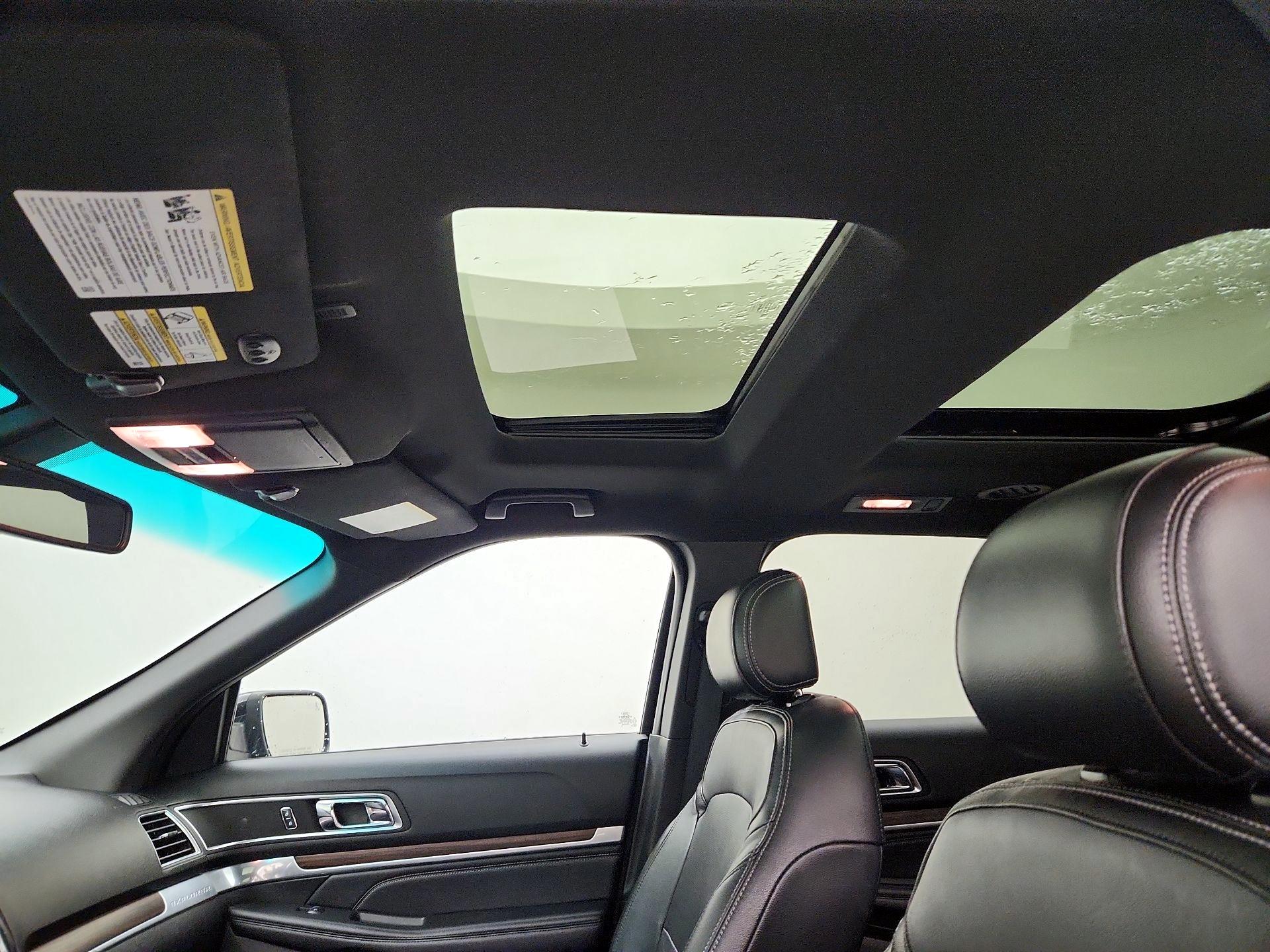 Thumbnail: 2016 Ford Explorer - 20