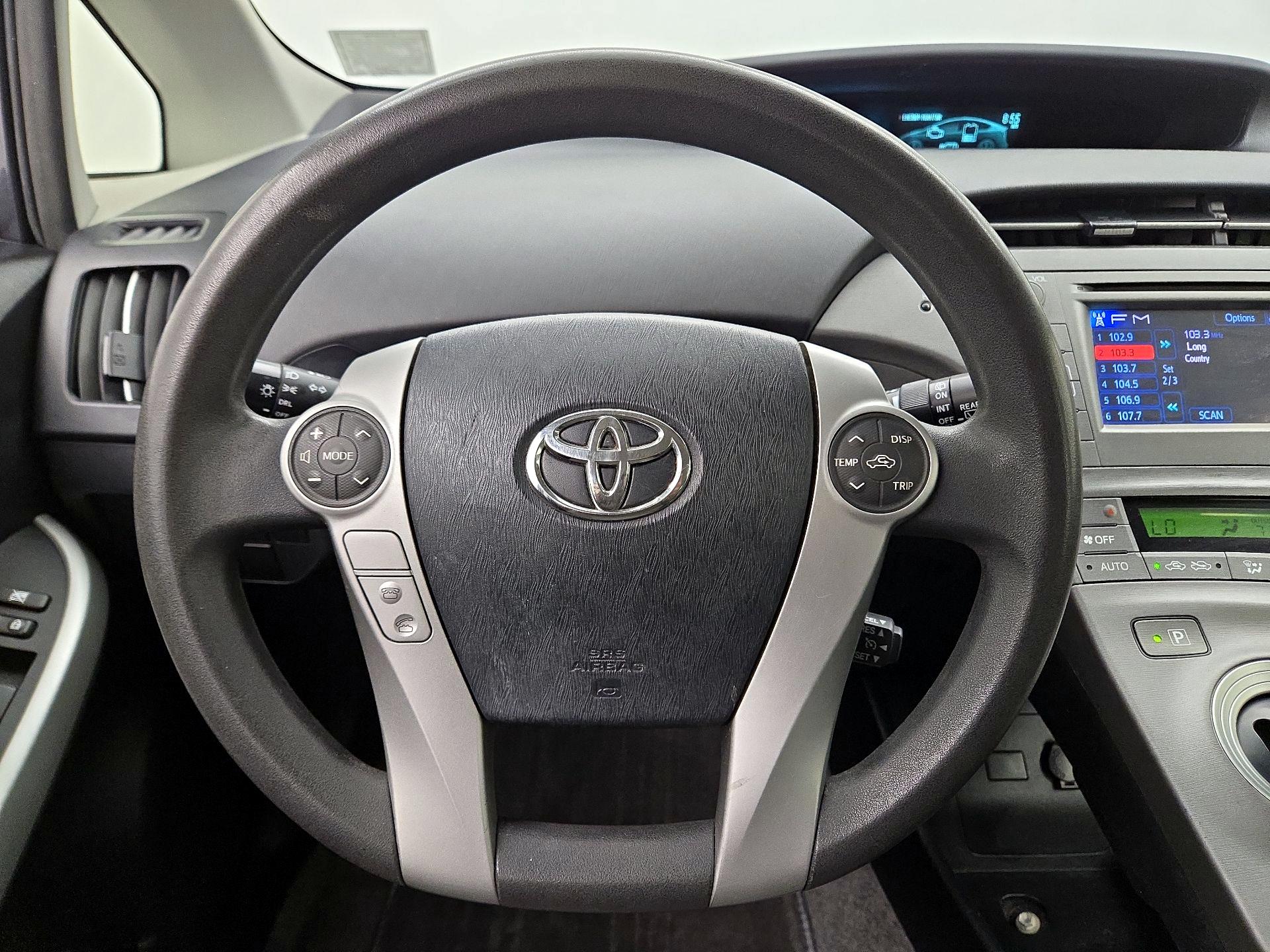 Thumbnail: 2015 Toyota Prius - 10