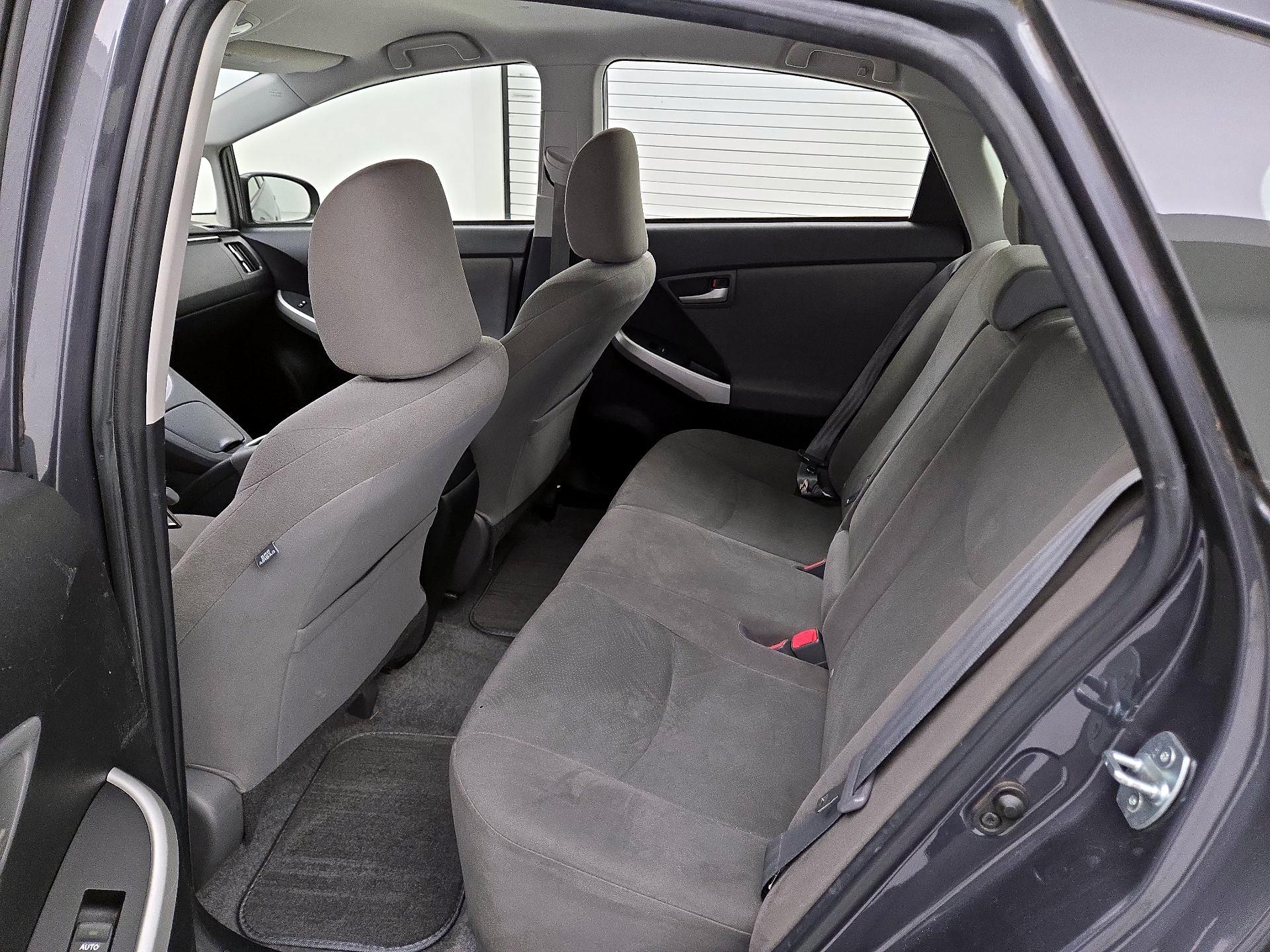 Thumbnail: 2015 Toyota Prius - 18