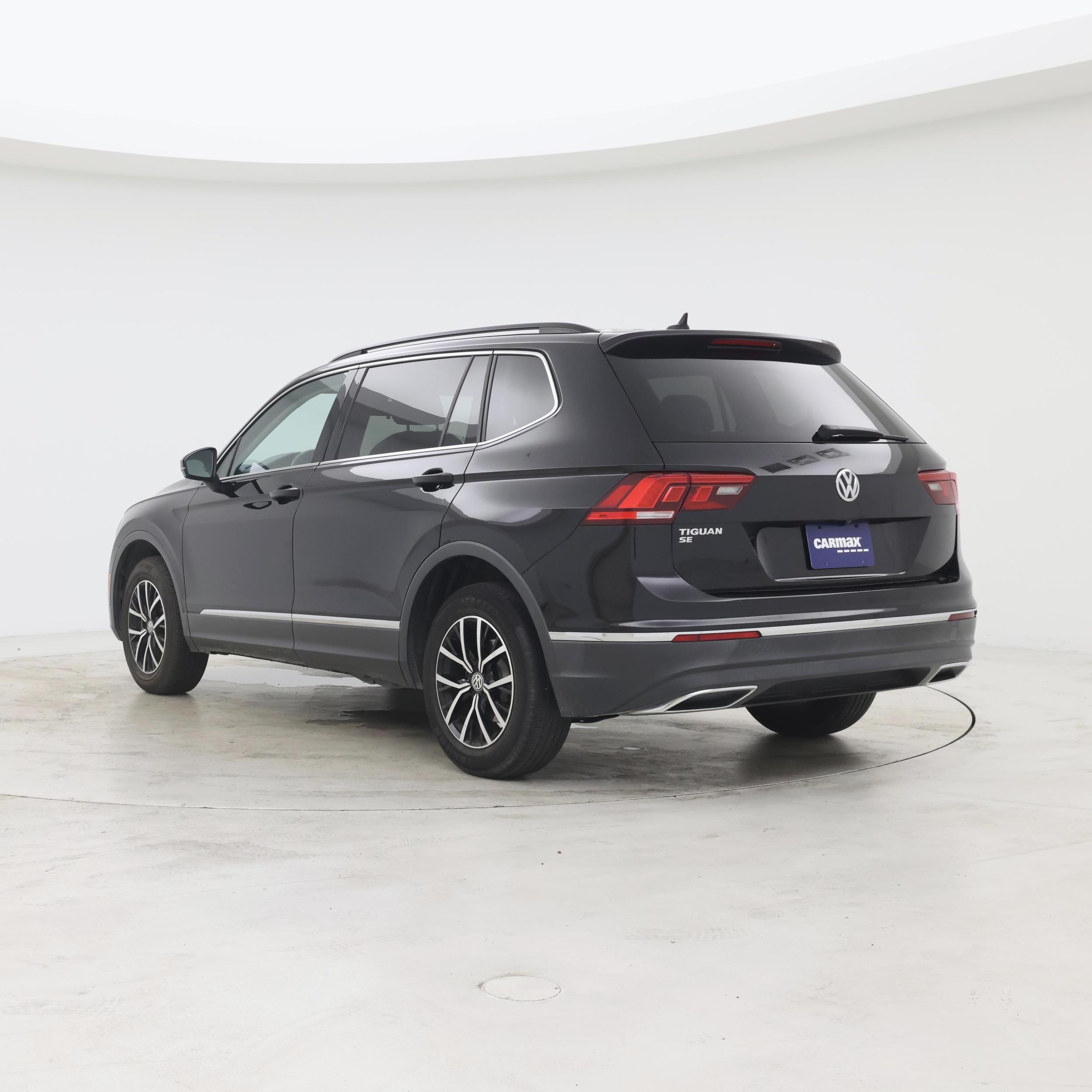 Thumbnail: 2021 Volkswagen Tiguan - 2