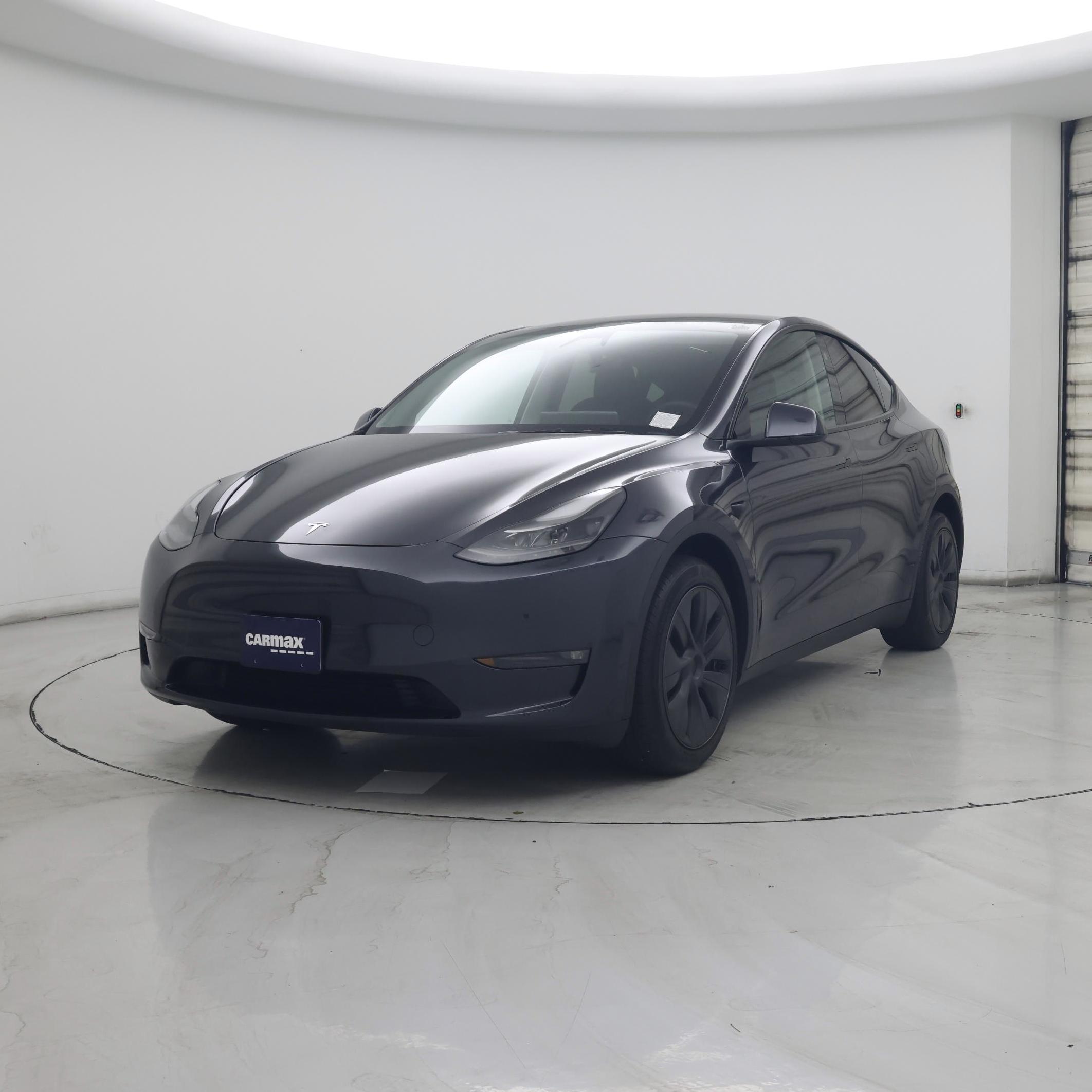 Thumbnail: 2024 Tesla Model Y - 4