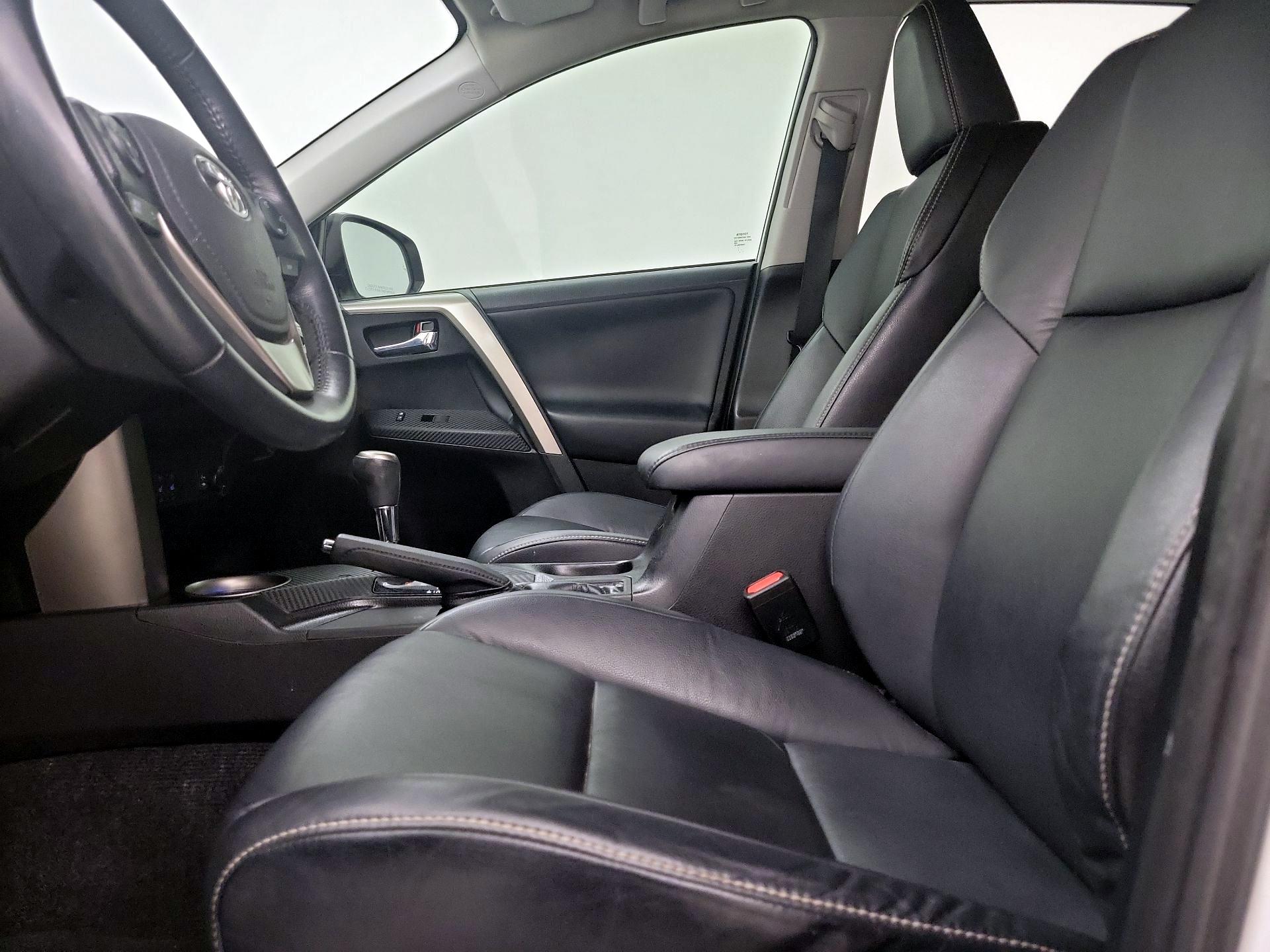 Thumbnail: 2014 Toyota RAV4 - 11