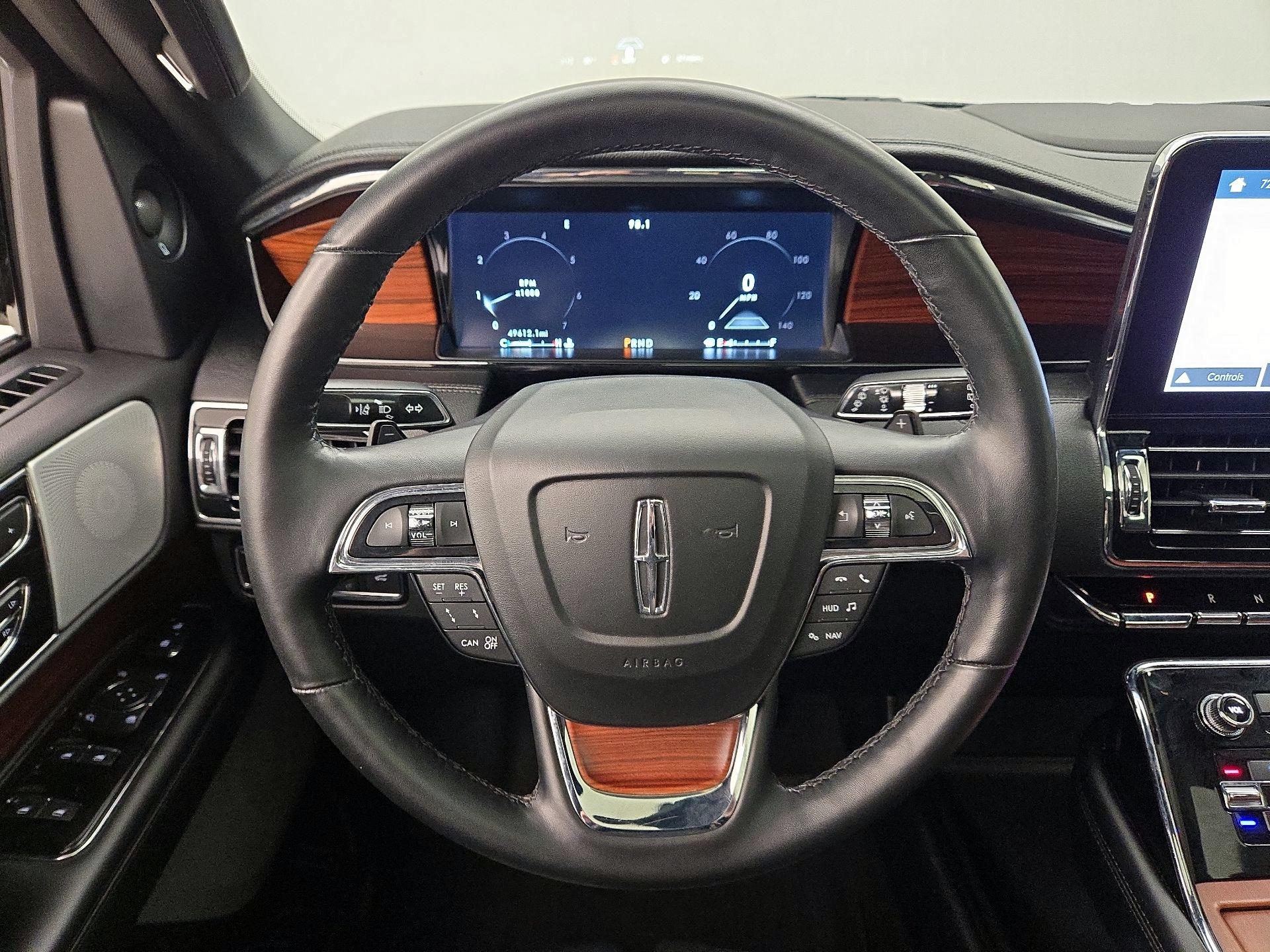 Thumbnail: 2019 Lincoln Navigator - 10