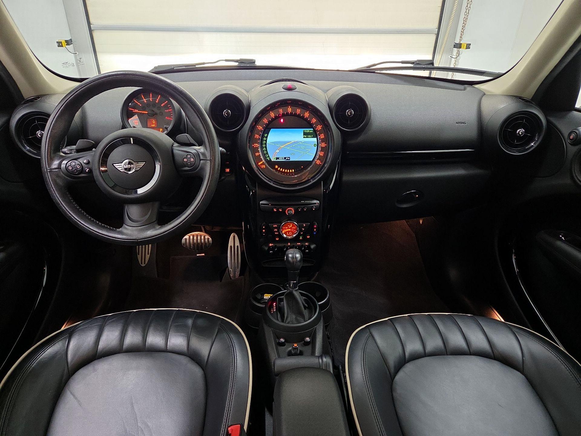 Thumbnail: 2015 MINI Cooper Countryman - 9
