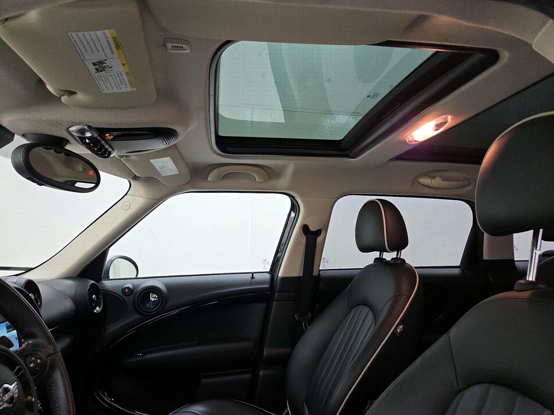 Thumbnail: 2015 MINI Cooper Countryman - 18