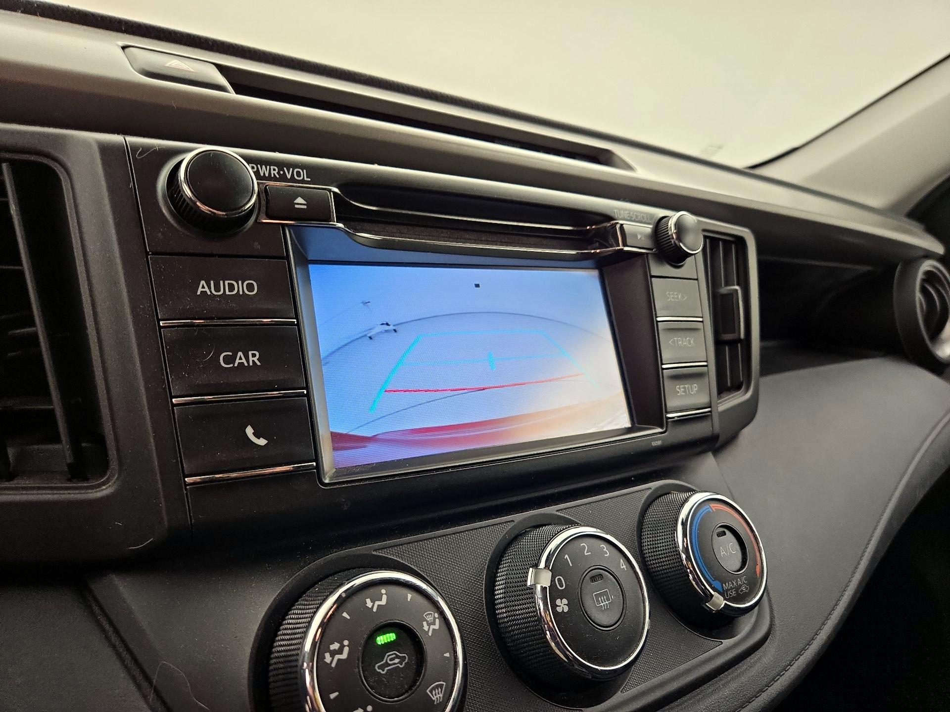 Thumbnail: 2018 Toyota RAV4 - 14