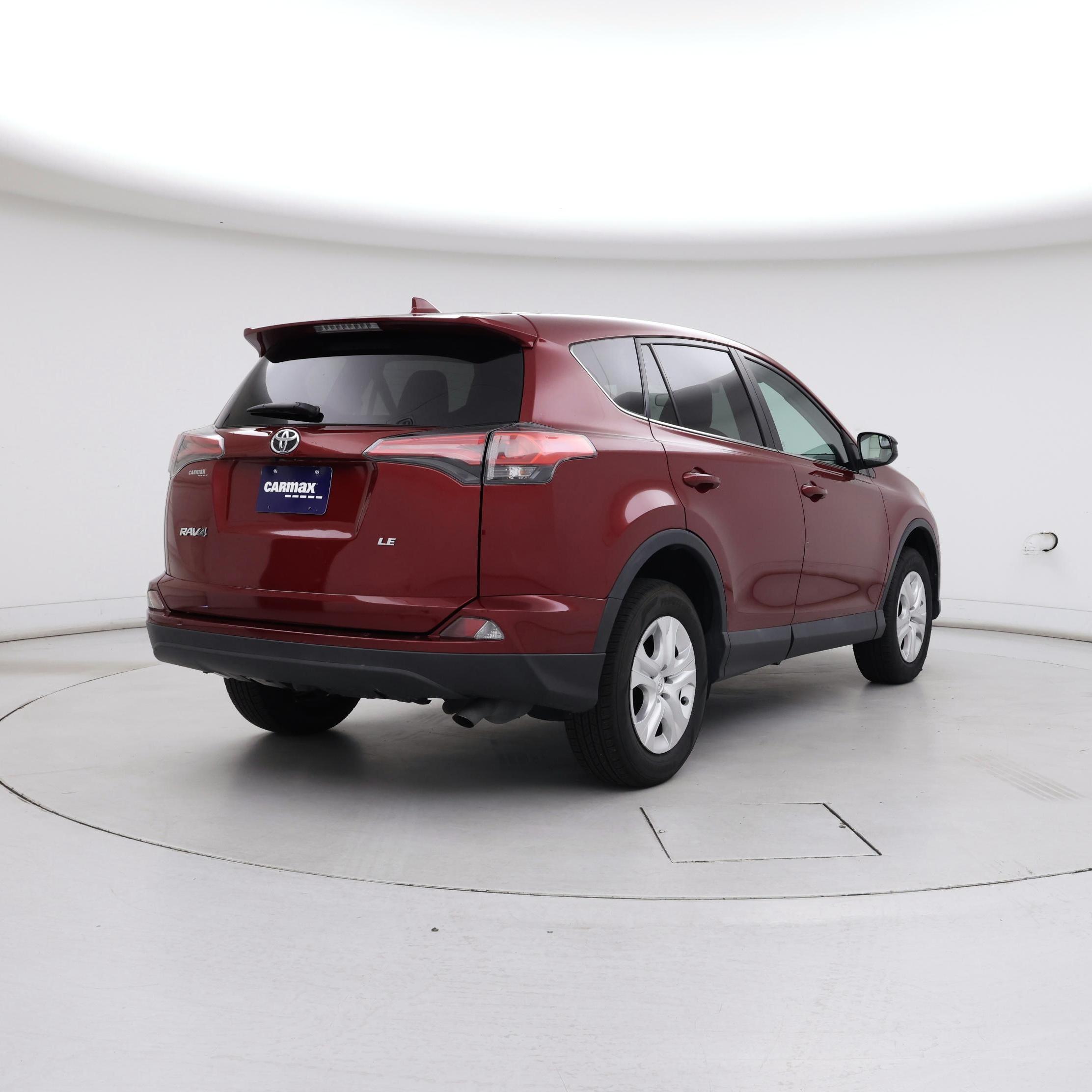 Thumbnail: 2018 Toyota RAV4 - 8