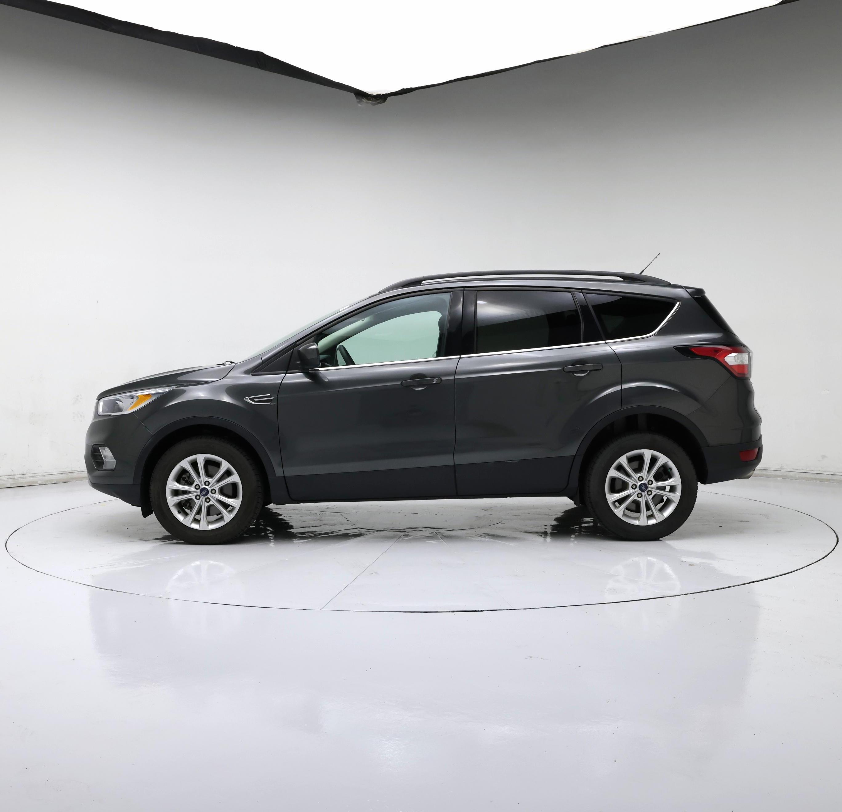 Thumbnail: 2018 Ford Escape - 3