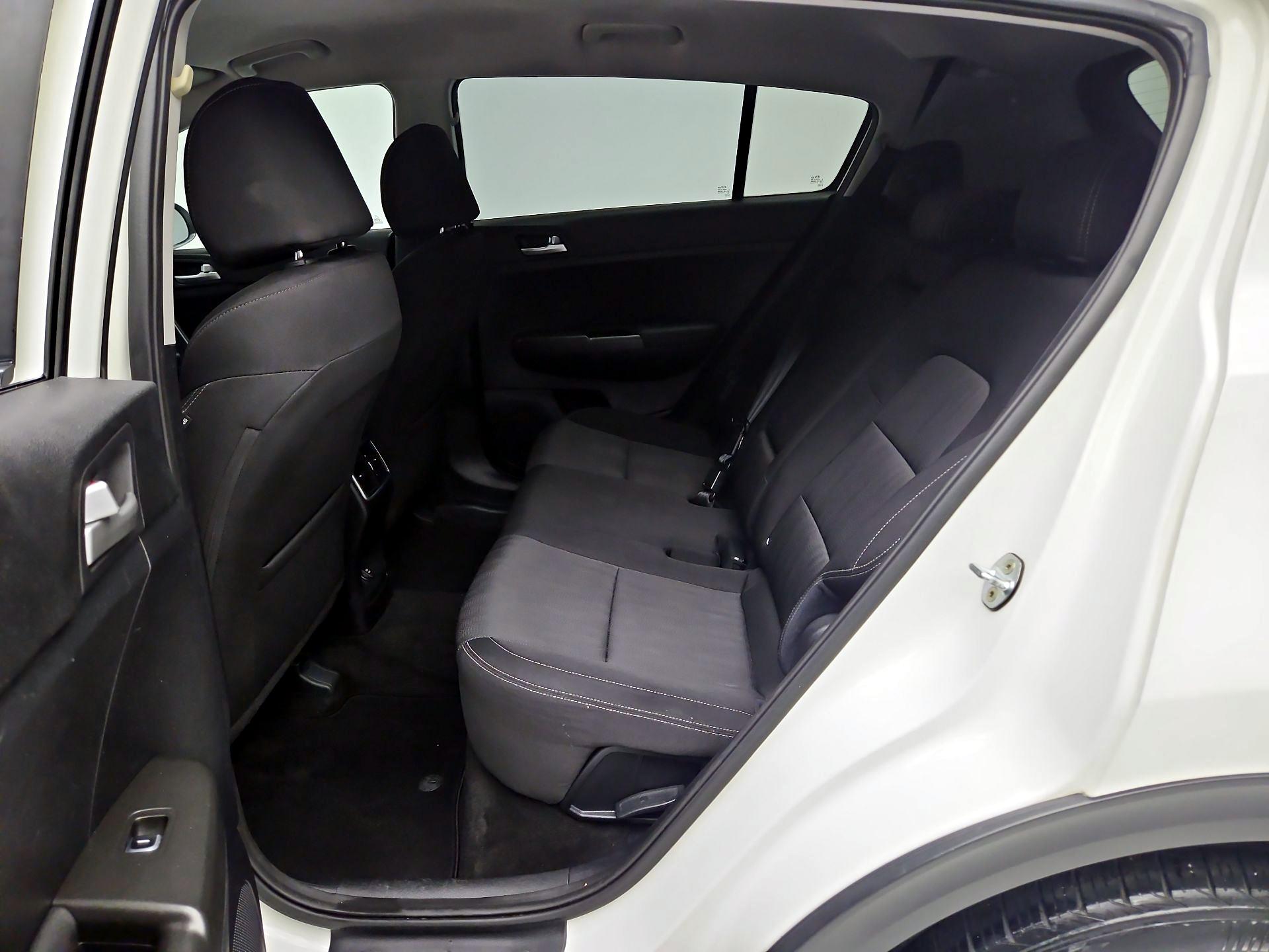 Thumbnail: 2019 Kia Sportage - 19
