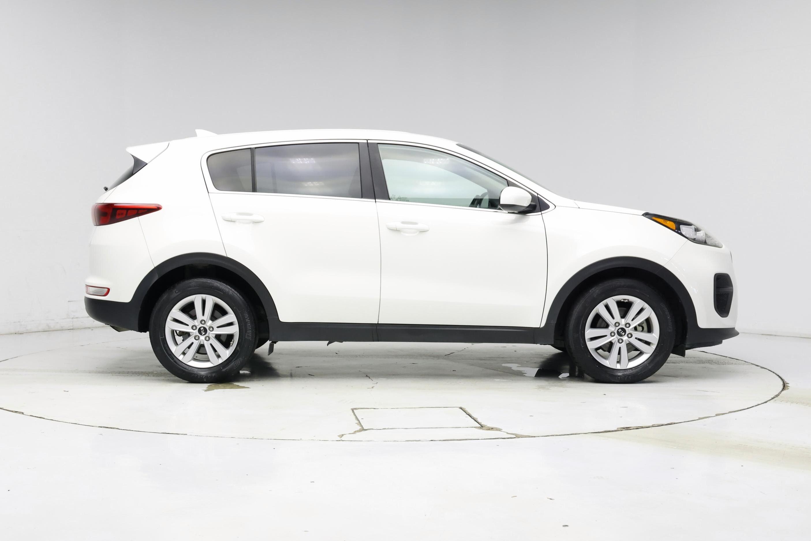 Thumbnail: 2019 Kia Sportage - 7
