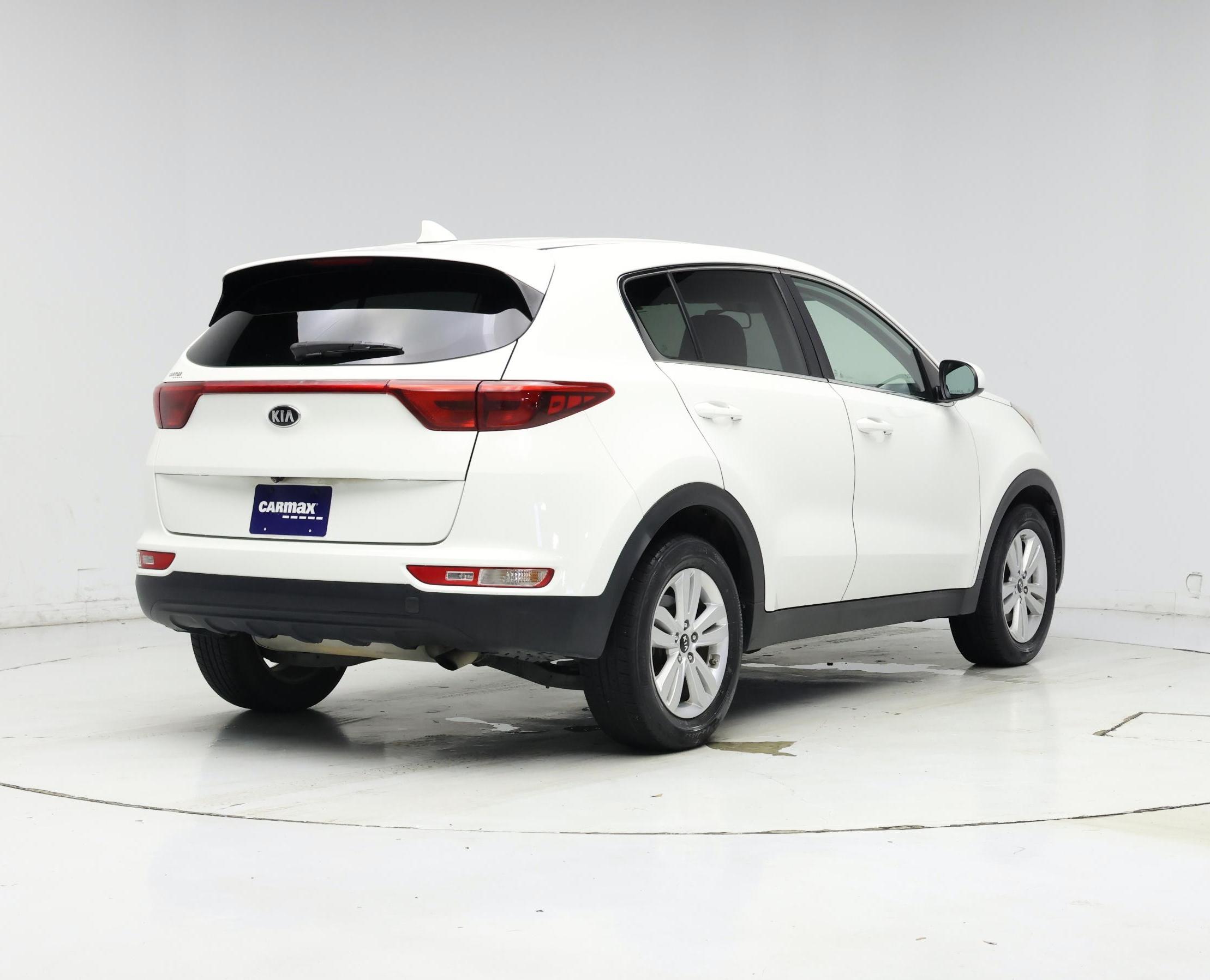 Thumbnail: 2019 Kia Sportage - 8