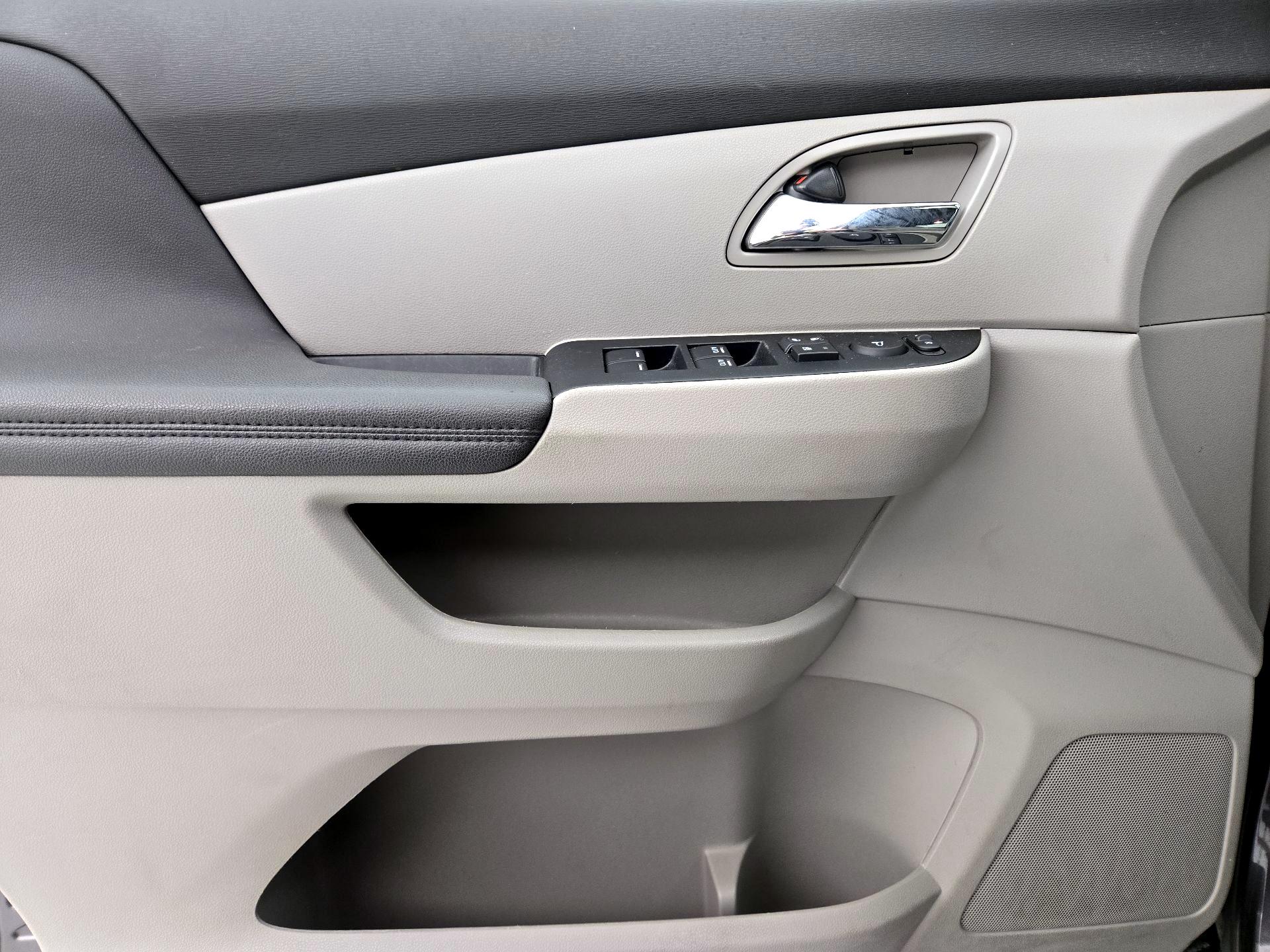 Thumbnail: 2015 Honda Odyssey - 12