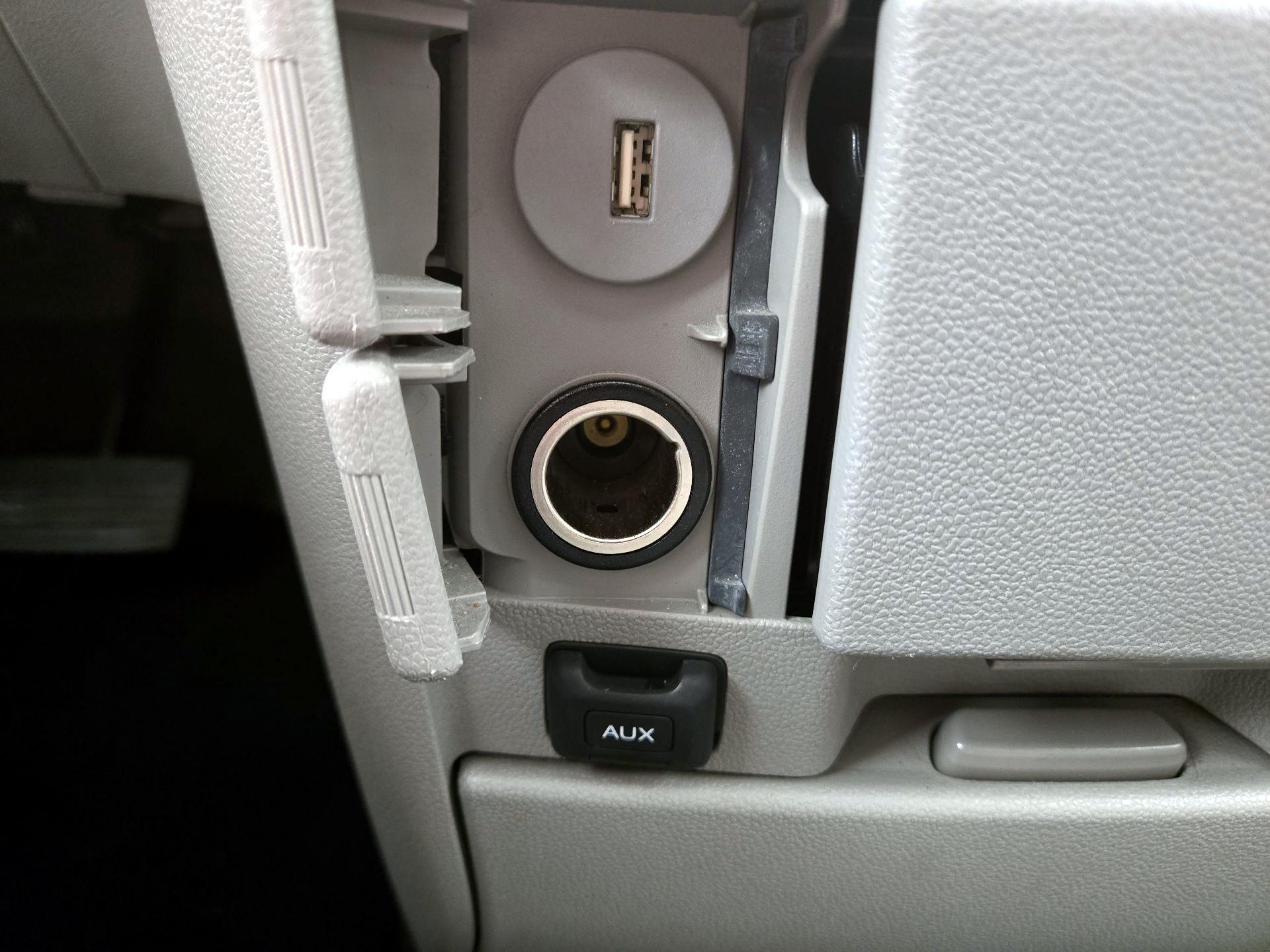 Thumbnail: 2015 Honda Odyssey - 18