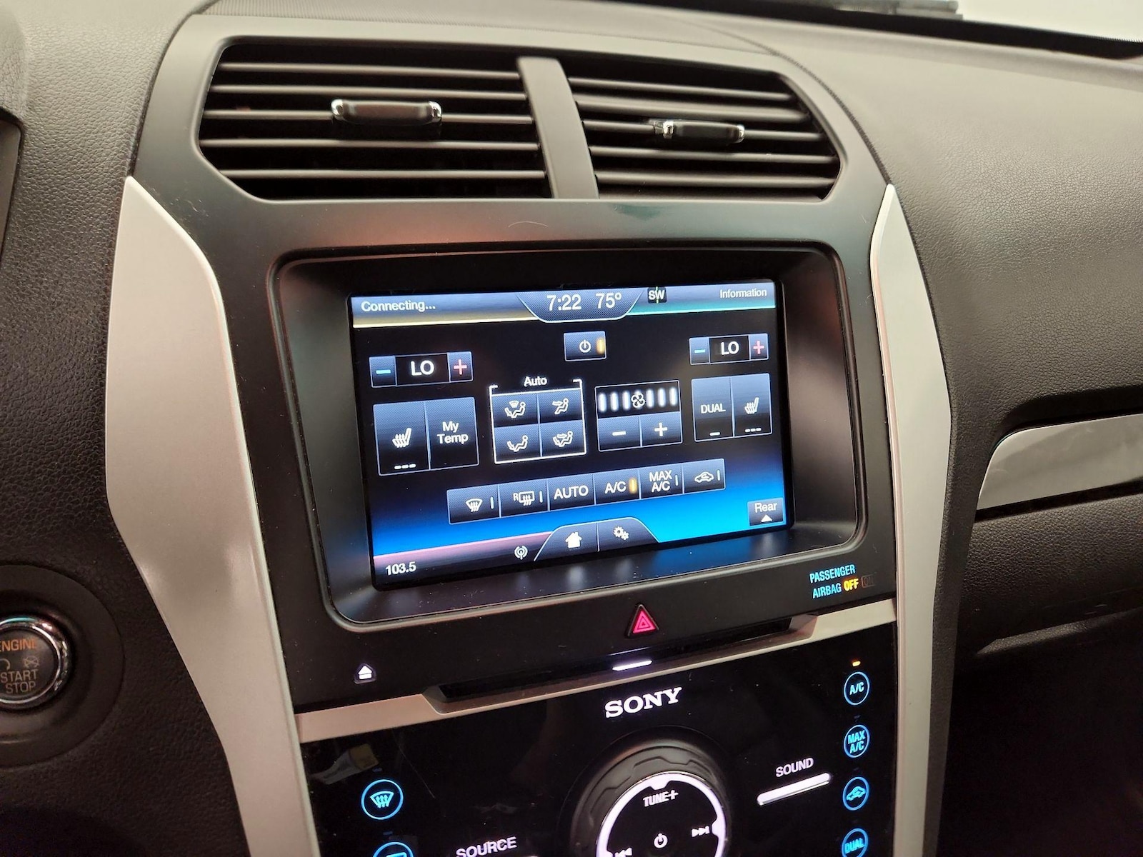 2015 Ford Explorer Limited - Photo 17
