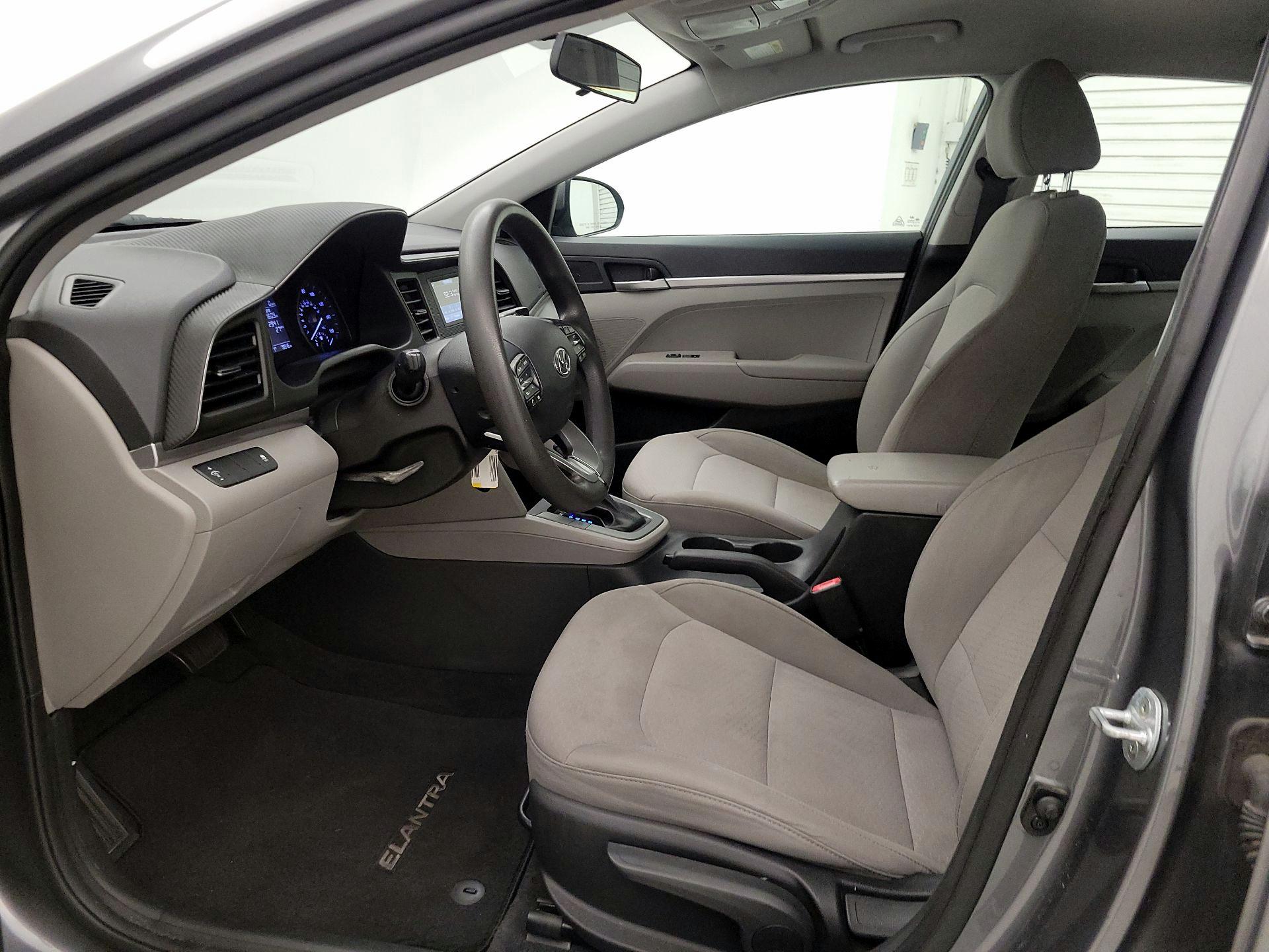 Thumbnail: 2019 Hyundai Elantra - 11