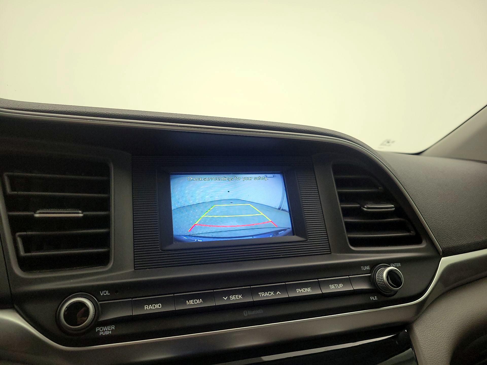 Thumbnail: 2019 Hyundai Elantra - 14