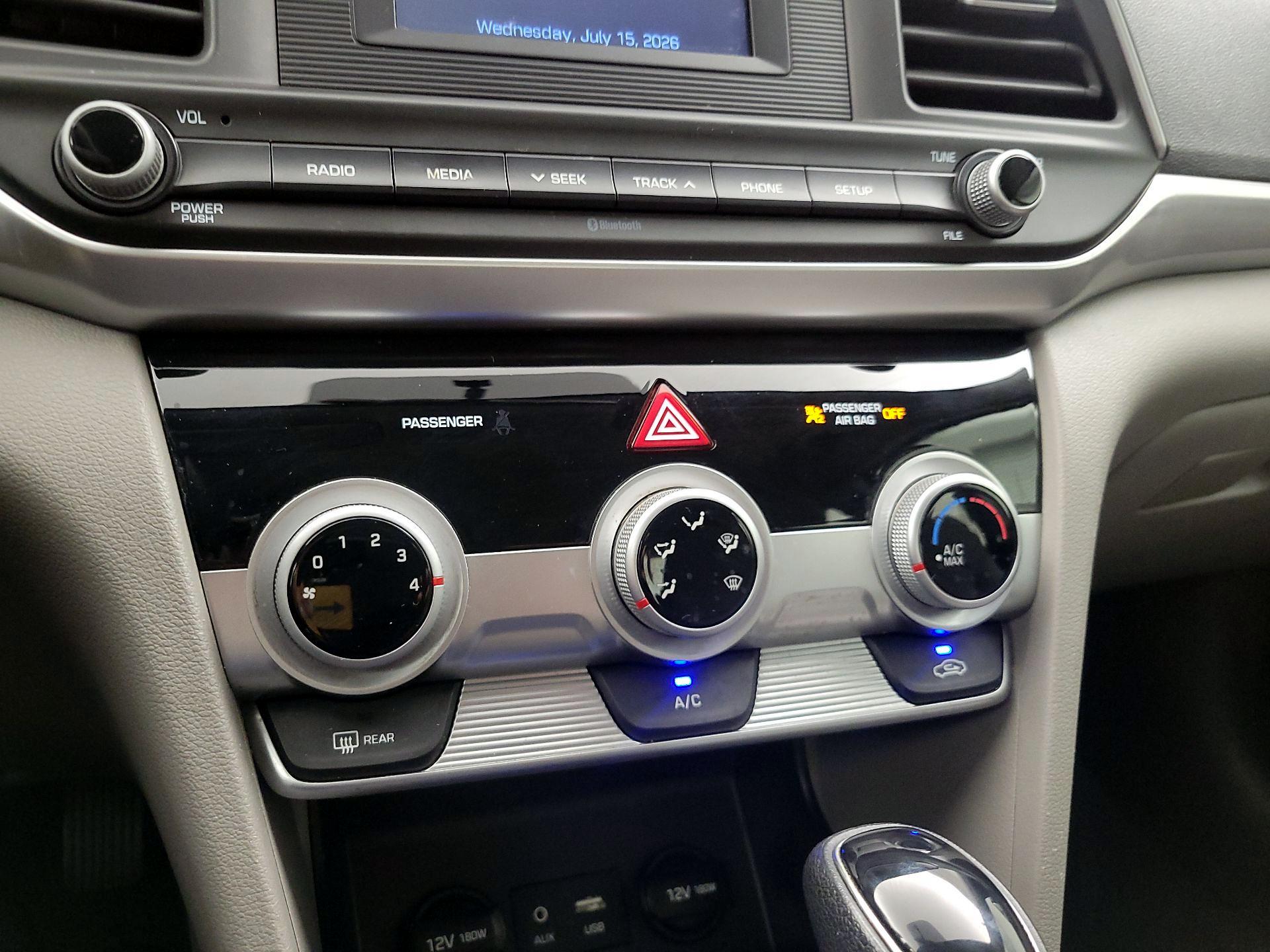 Thumbnail: 2019 Hyundai Elantra - 16