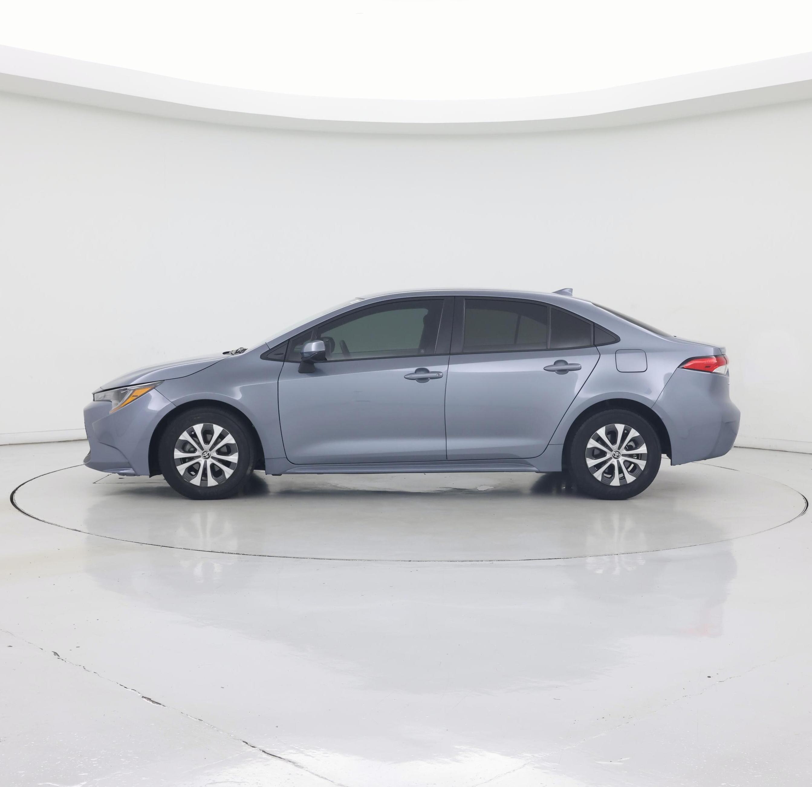 Thumbnail: 2022 Toyota Corolla - 3