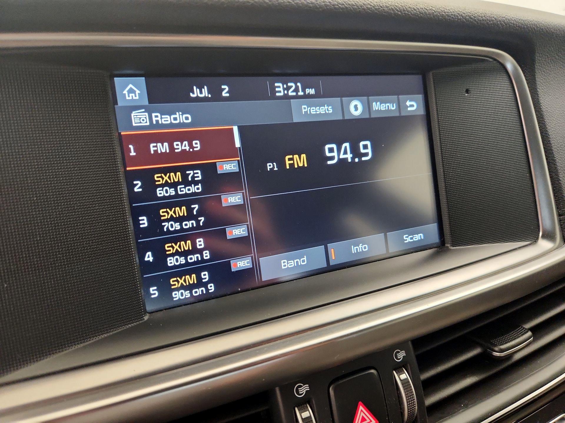 Thumbnail: 2018 Kia Optima - 15