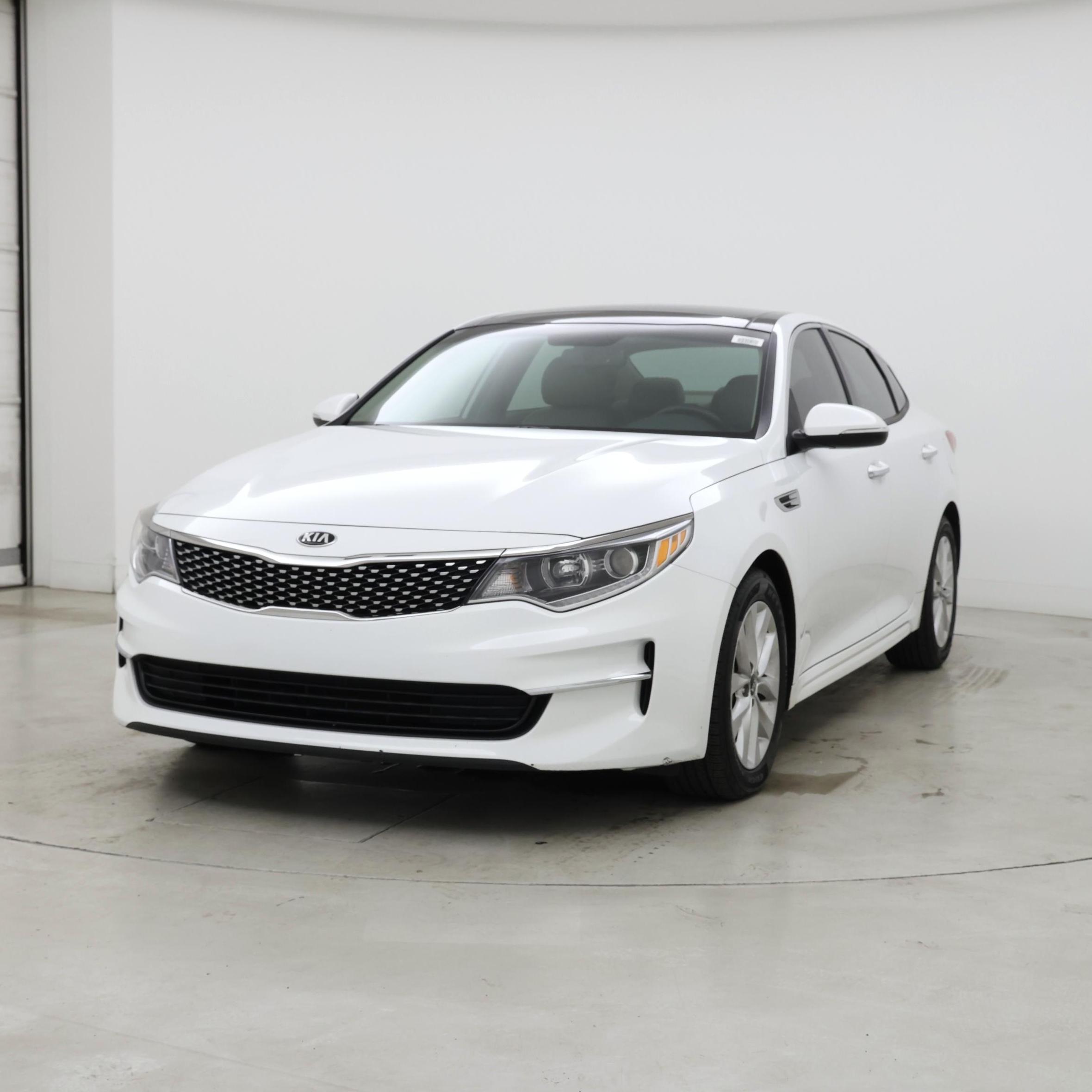 Thumbnail: 2018 Kia Optima - 4