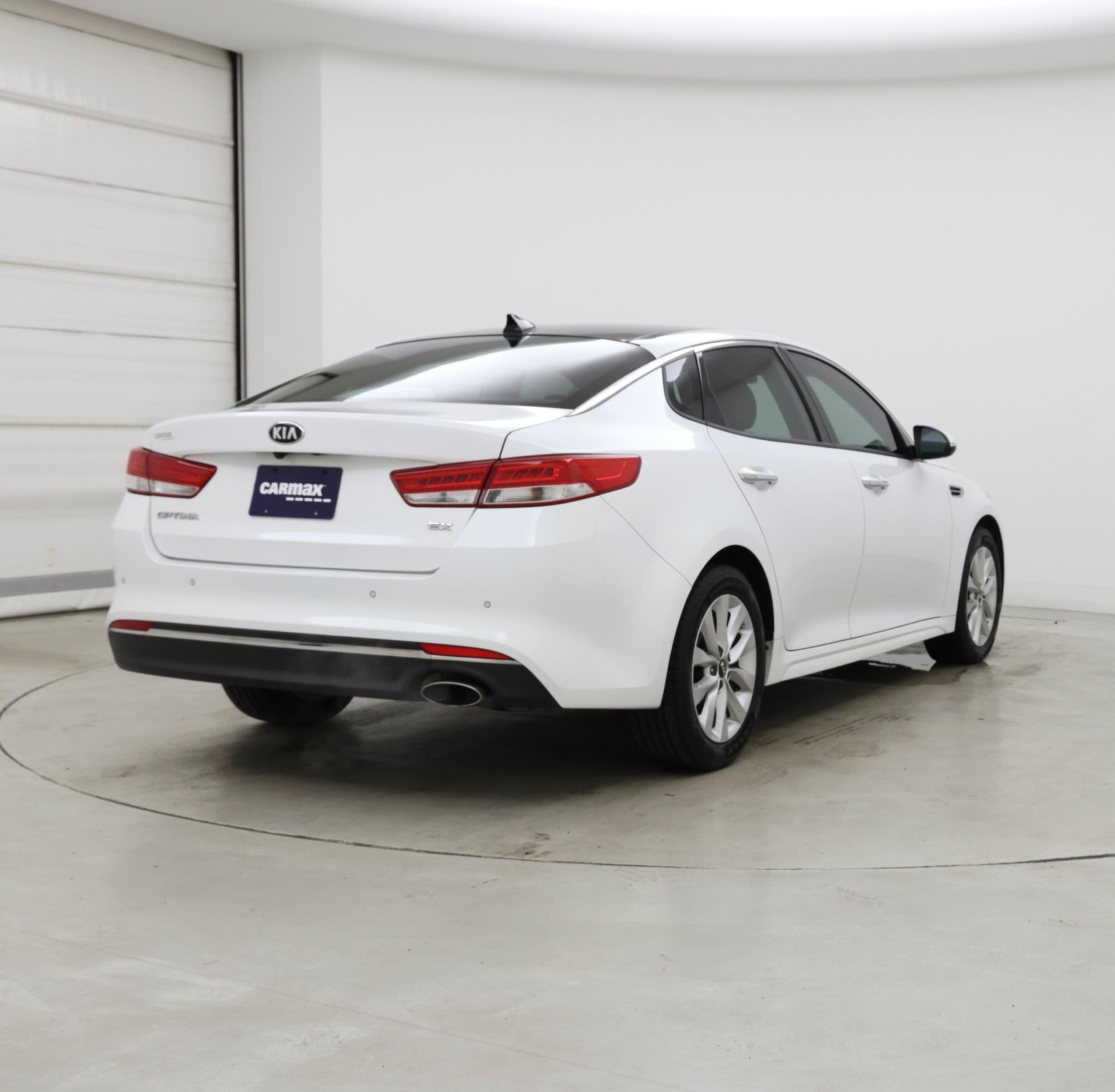 Thumbnail: 2018 Kia Optima - 8