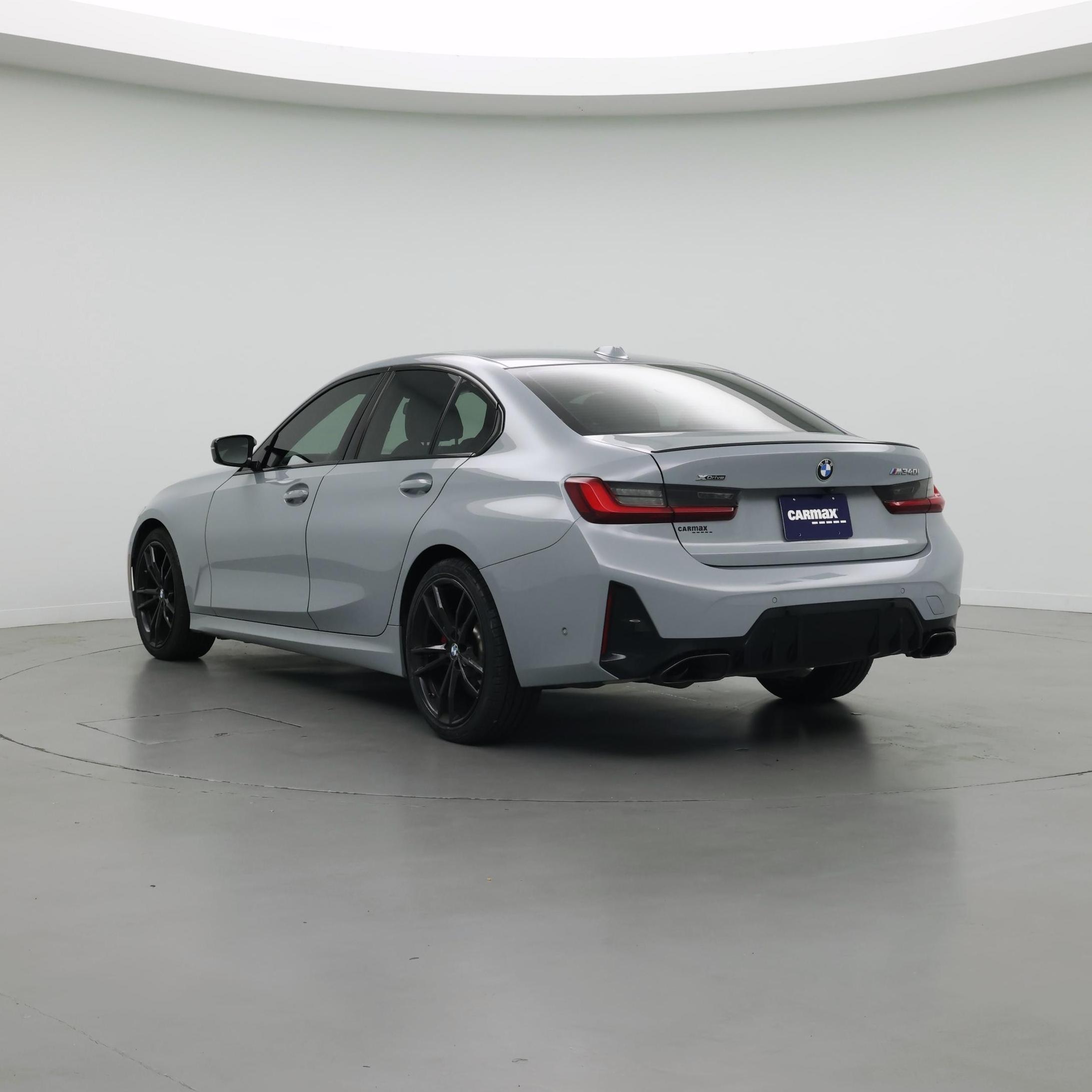 Thumbnail: 2024 BMW 3 Series - 2