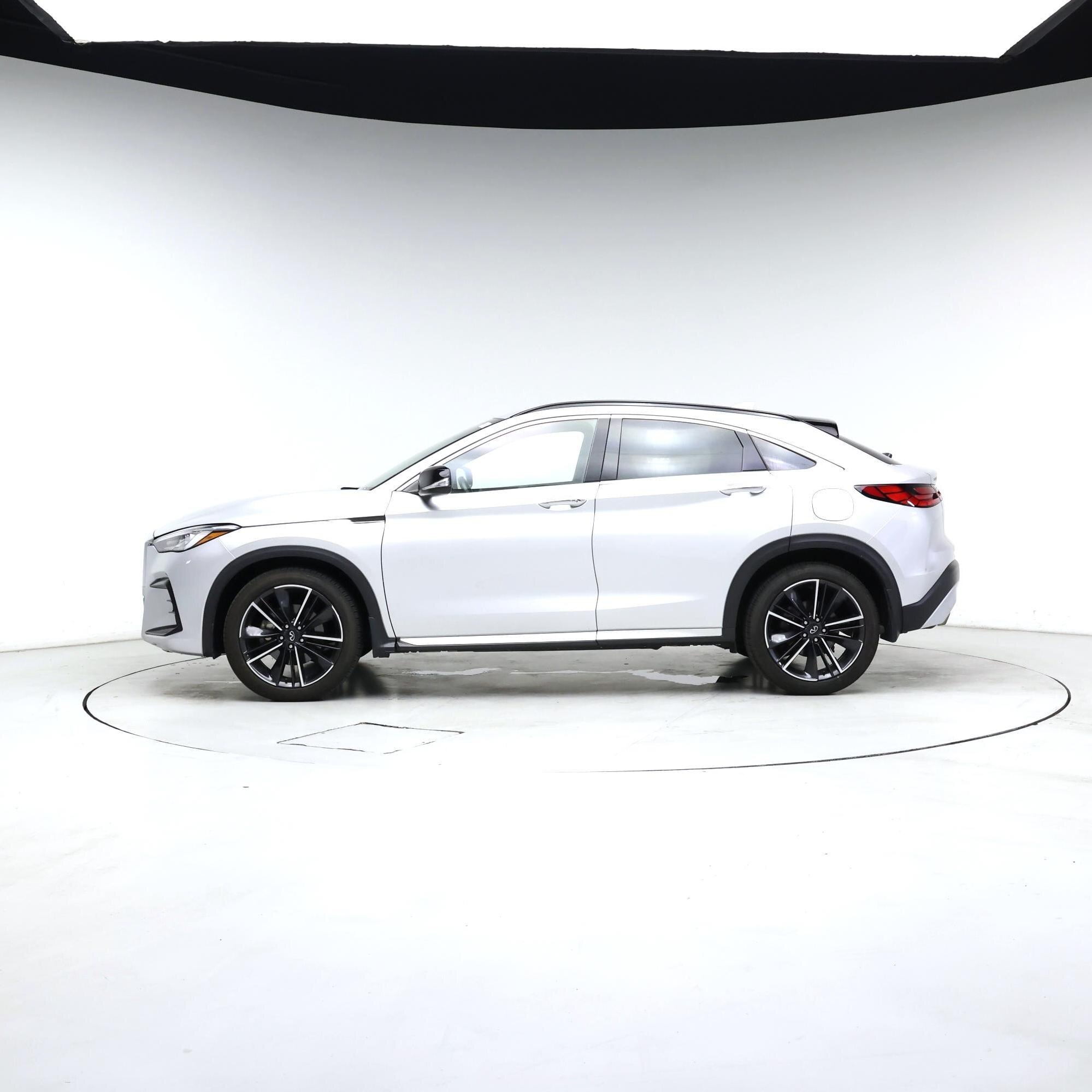 Thumbnail: 2022 INFINITI QX55 - 3