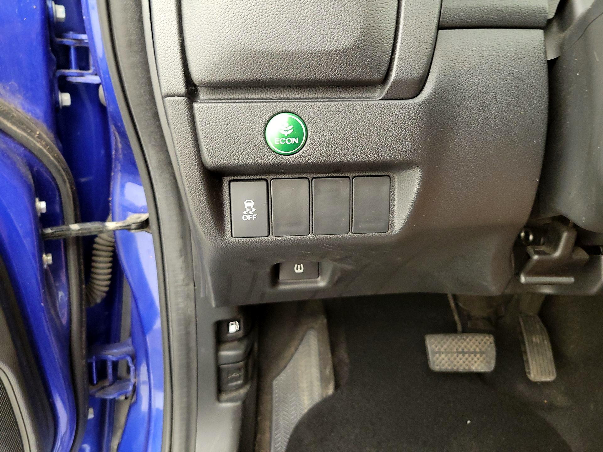 Thumbnail: 2016 Honda Fit - 13