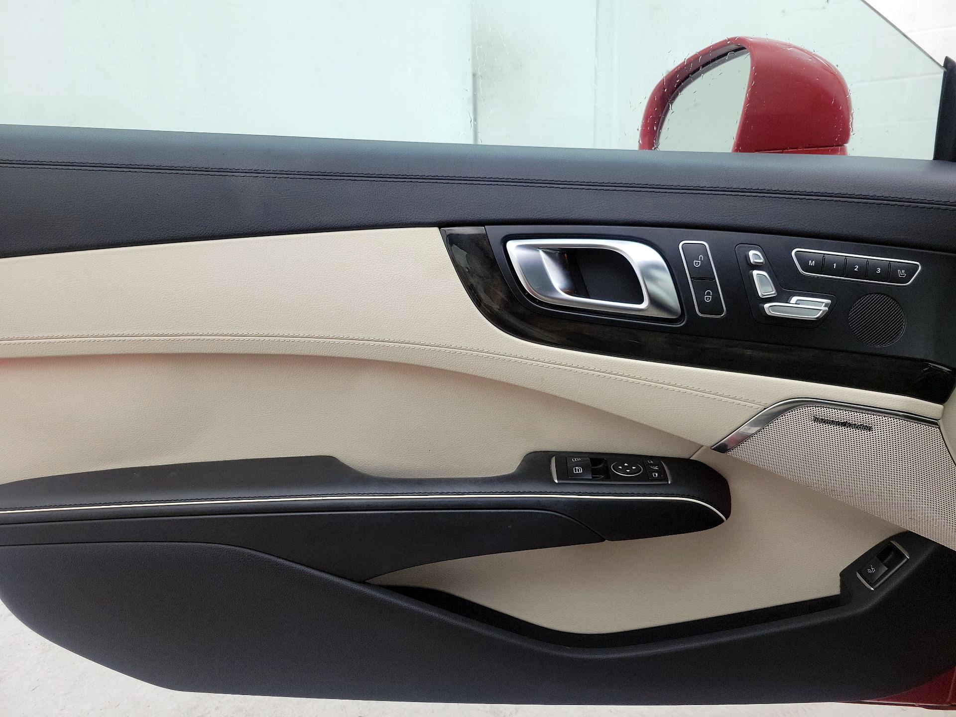 Thumbnail: 2015 Mercedes-Benz SL-Class - 12