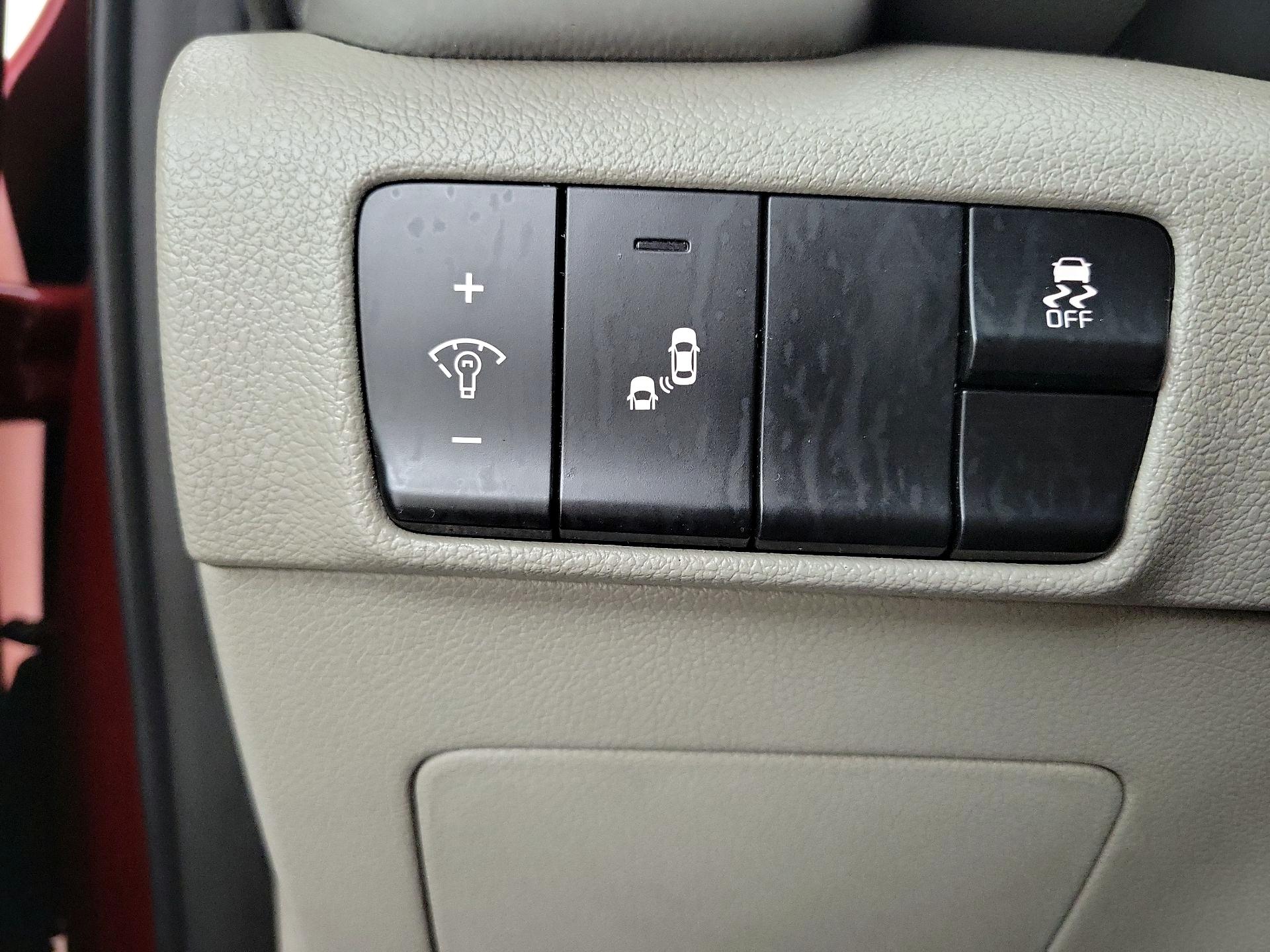 Thumbnail: 2018 Kia Sportage - 13