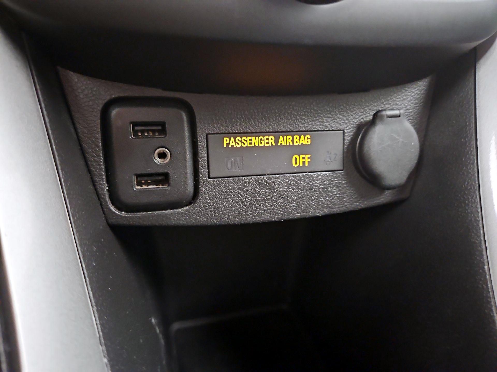 Thumbnail: 2019 Chevrolet Trax - 18