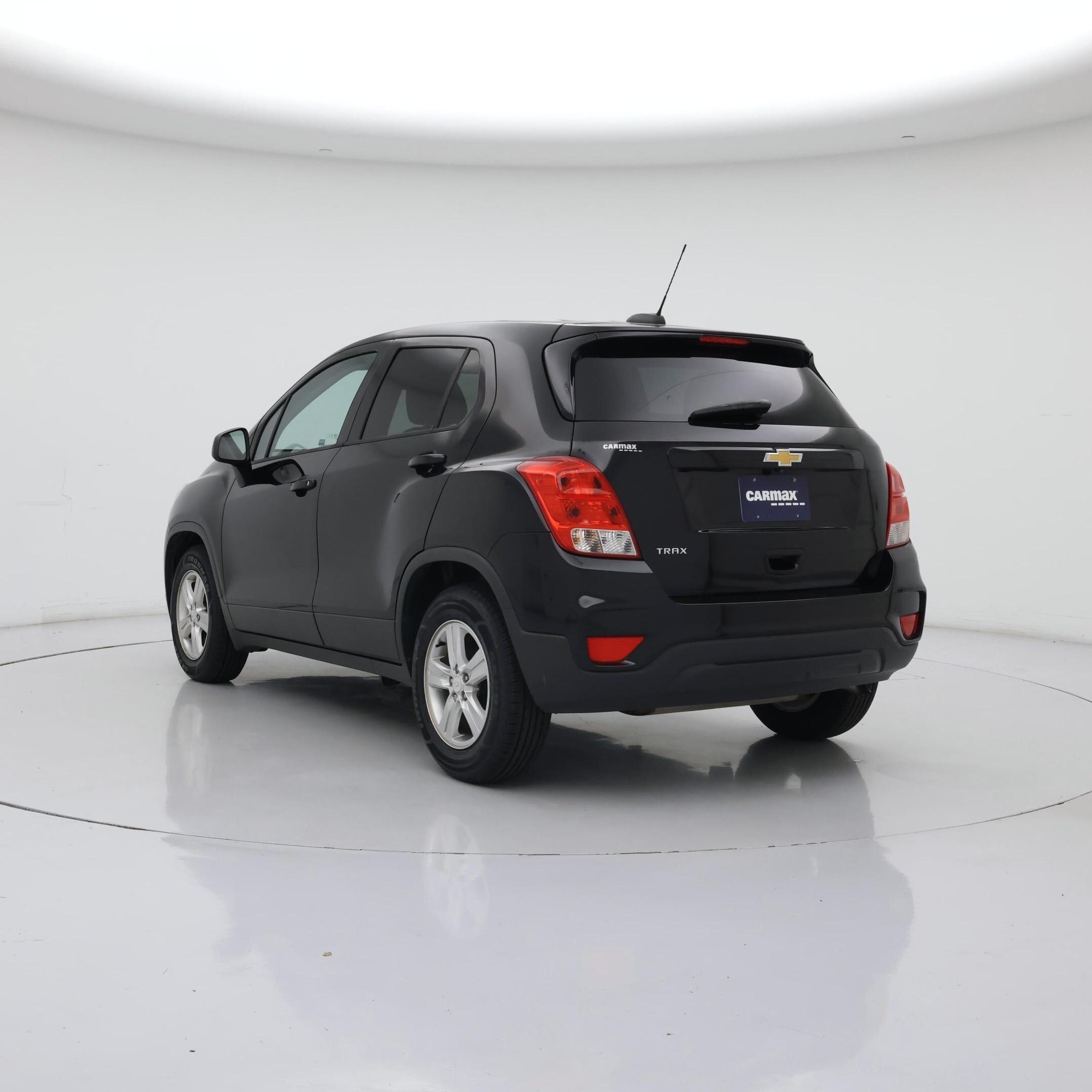 Thumbnail: 2019 Chevrolet Trax - 2