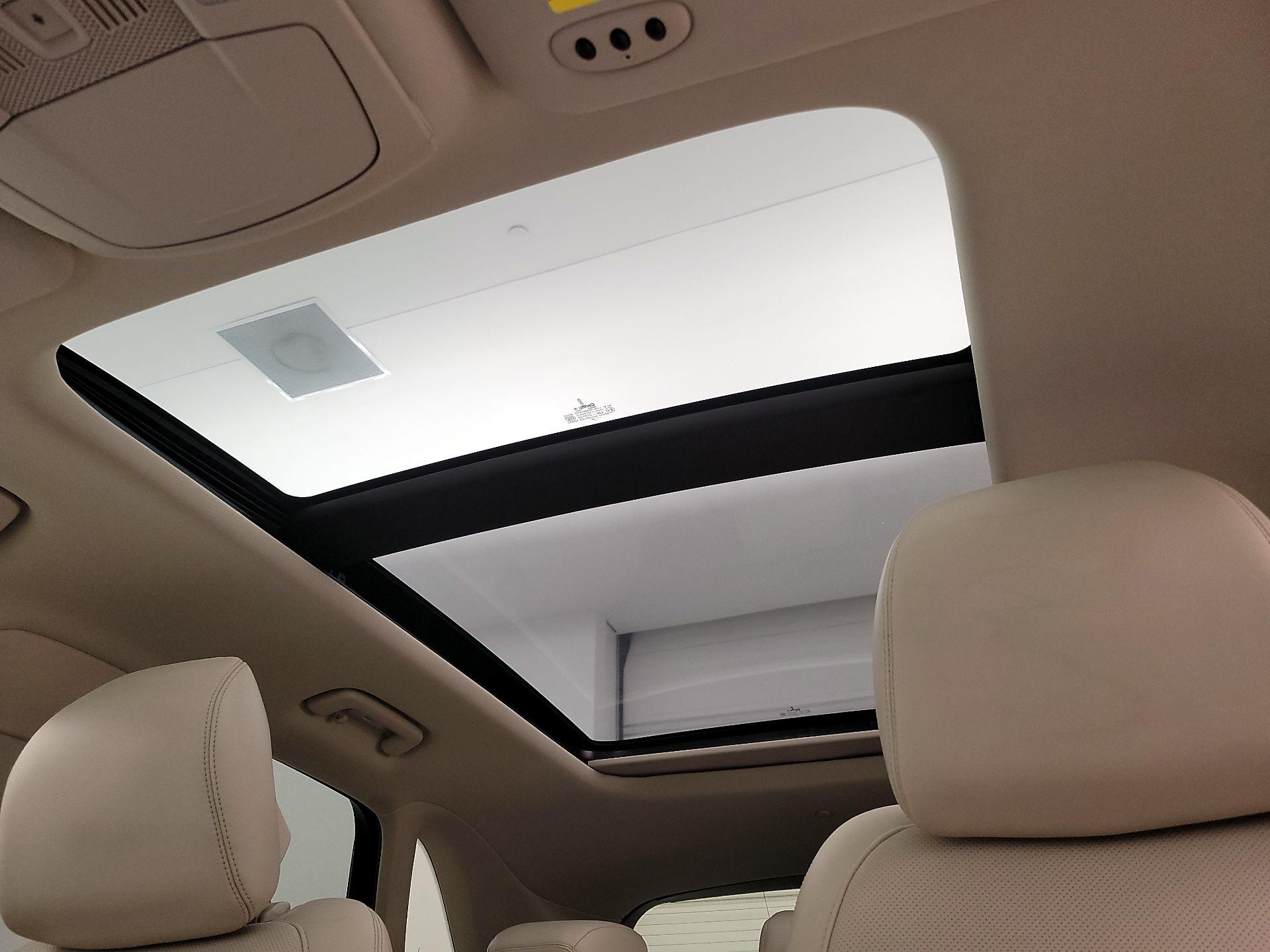 Thumbnail: 2019 Lincoln MKC - 20