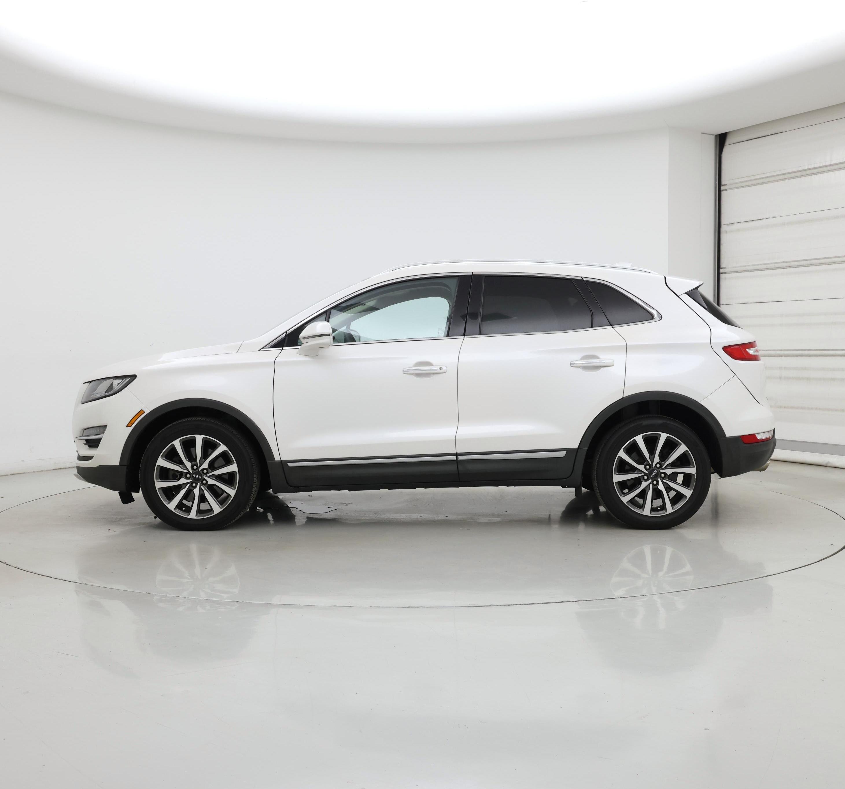 Thumbnail: 2019 Lincoln MKC - 3