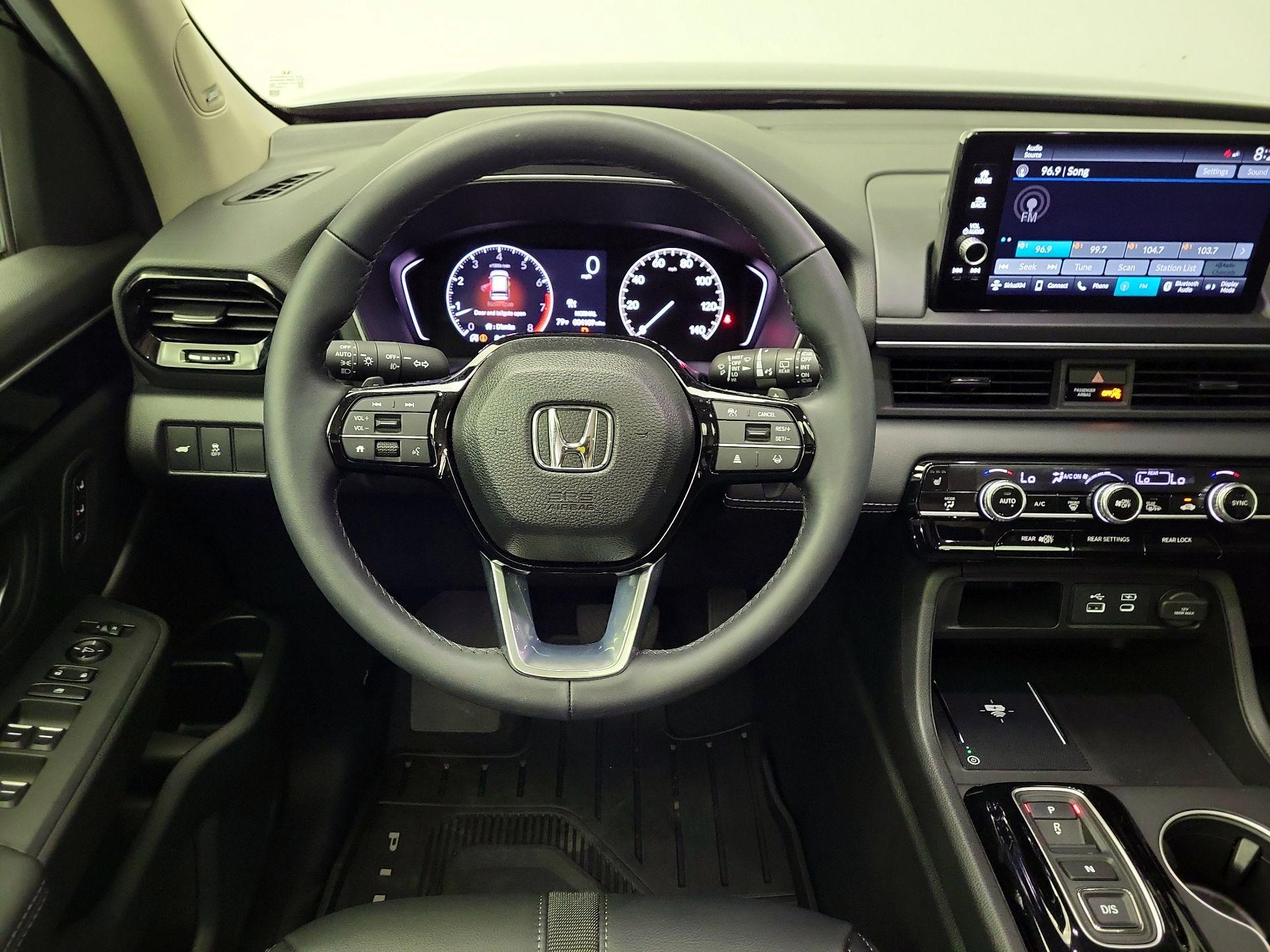 Thumbnail: 2025 Honda Pilot - 10