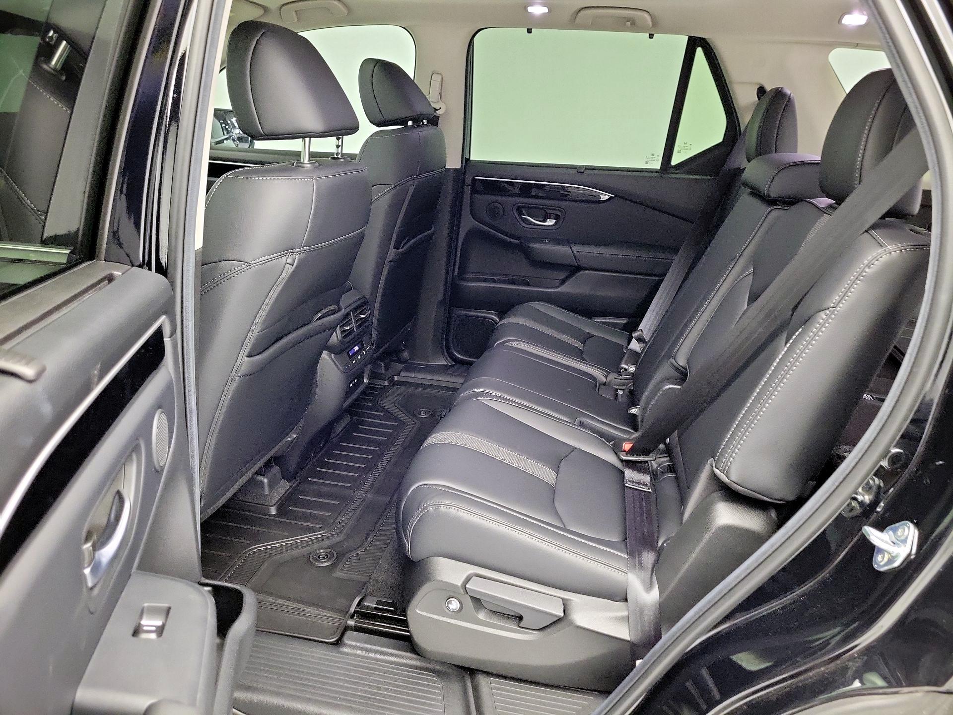 Thumbnail: 2025 Honda Pilot - 20