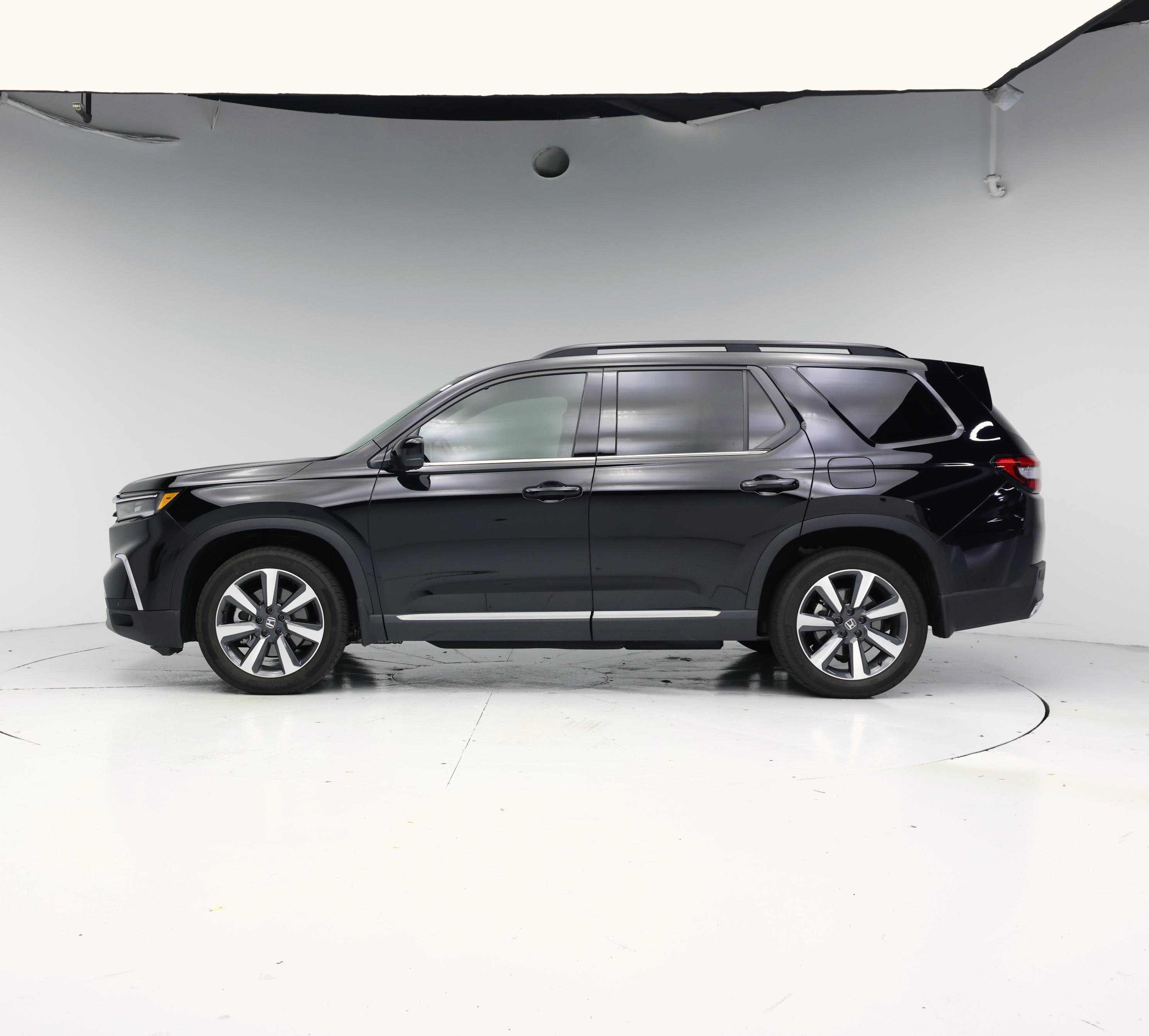 Thumbnail: 2025 Honda Pilot - 3