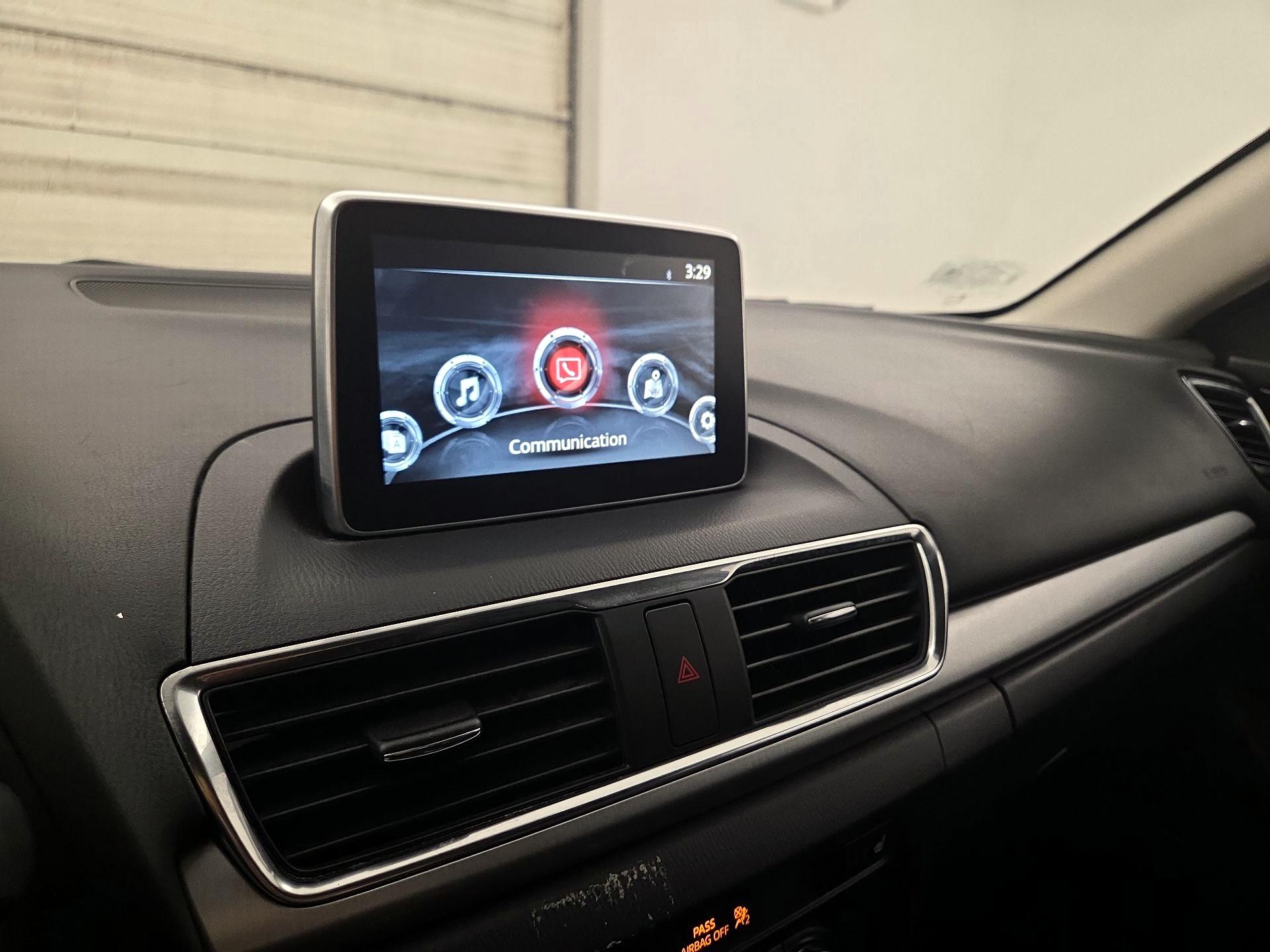 Thumbnail: 2014 Mazda Mazda3 - 15