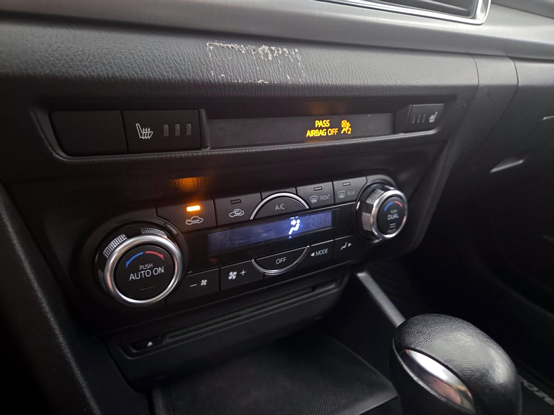 Thumbnail: 2014 Mazda Mazda3 - 16