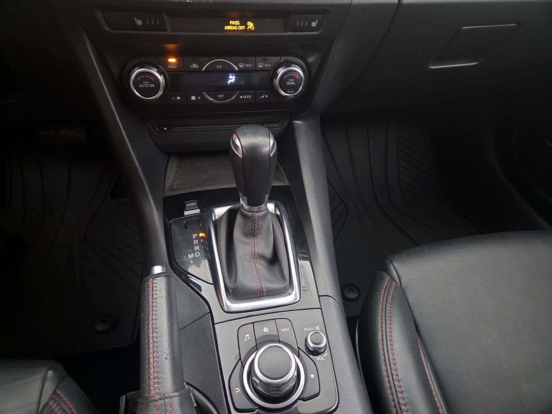 Thumbnail: 2014 Mazda Mazda3 - 17