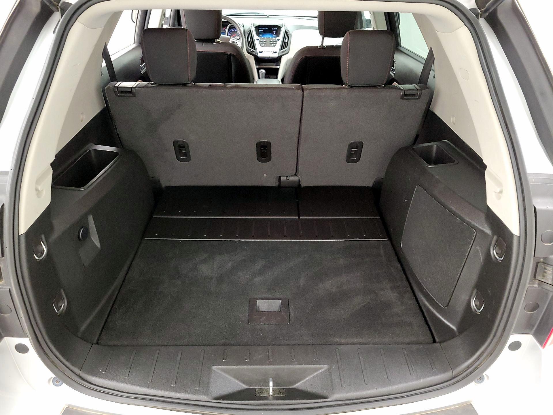 Thumbnail: 2017 Chevrolet Equinox - 17