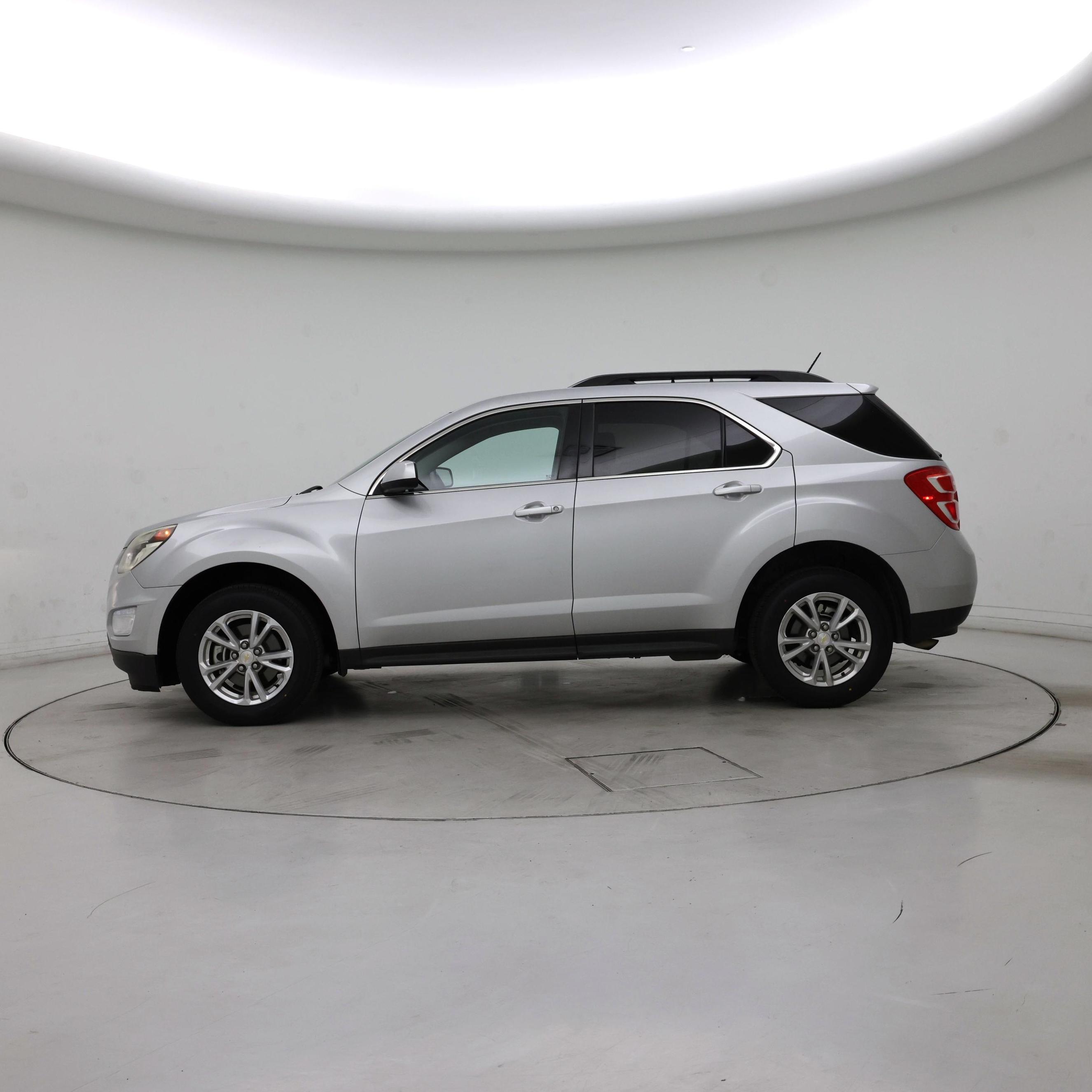 Thumbnail: 2017 Chevrolet Equinox - 3