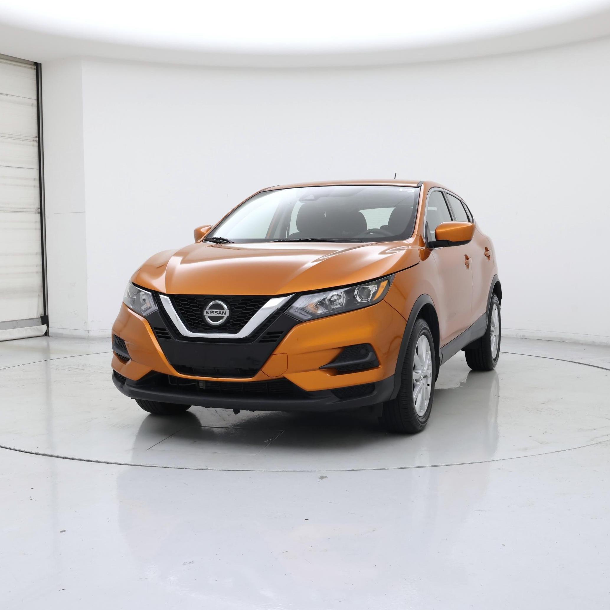 Thumbnail: 2021 Nissan Rogue Sport - 4